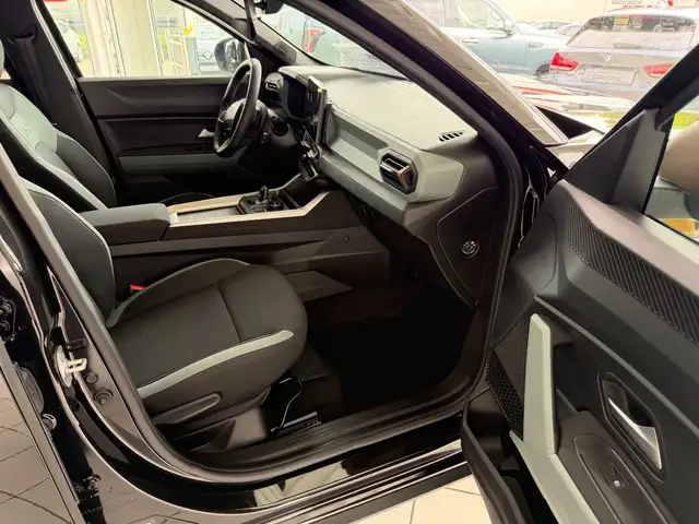 Dacia Bigster view 26