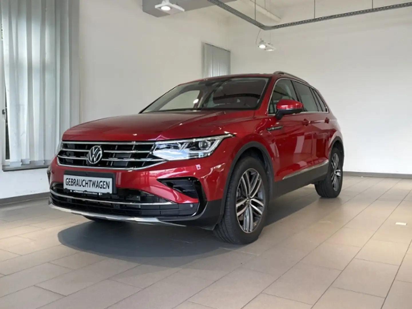 Volkswagen Tiguan 2.0 TSI DSG 4x4 Elegance +360°+NAVI Rojo - 2