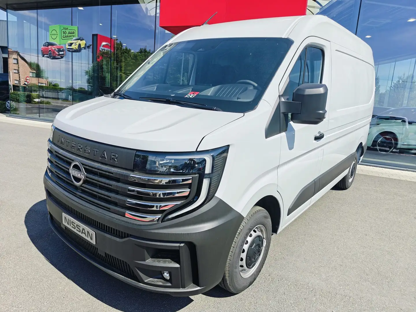 Nissan Interstar 2.0 dCi 130 M/T L2H2 3.5t N-Connecta - 1