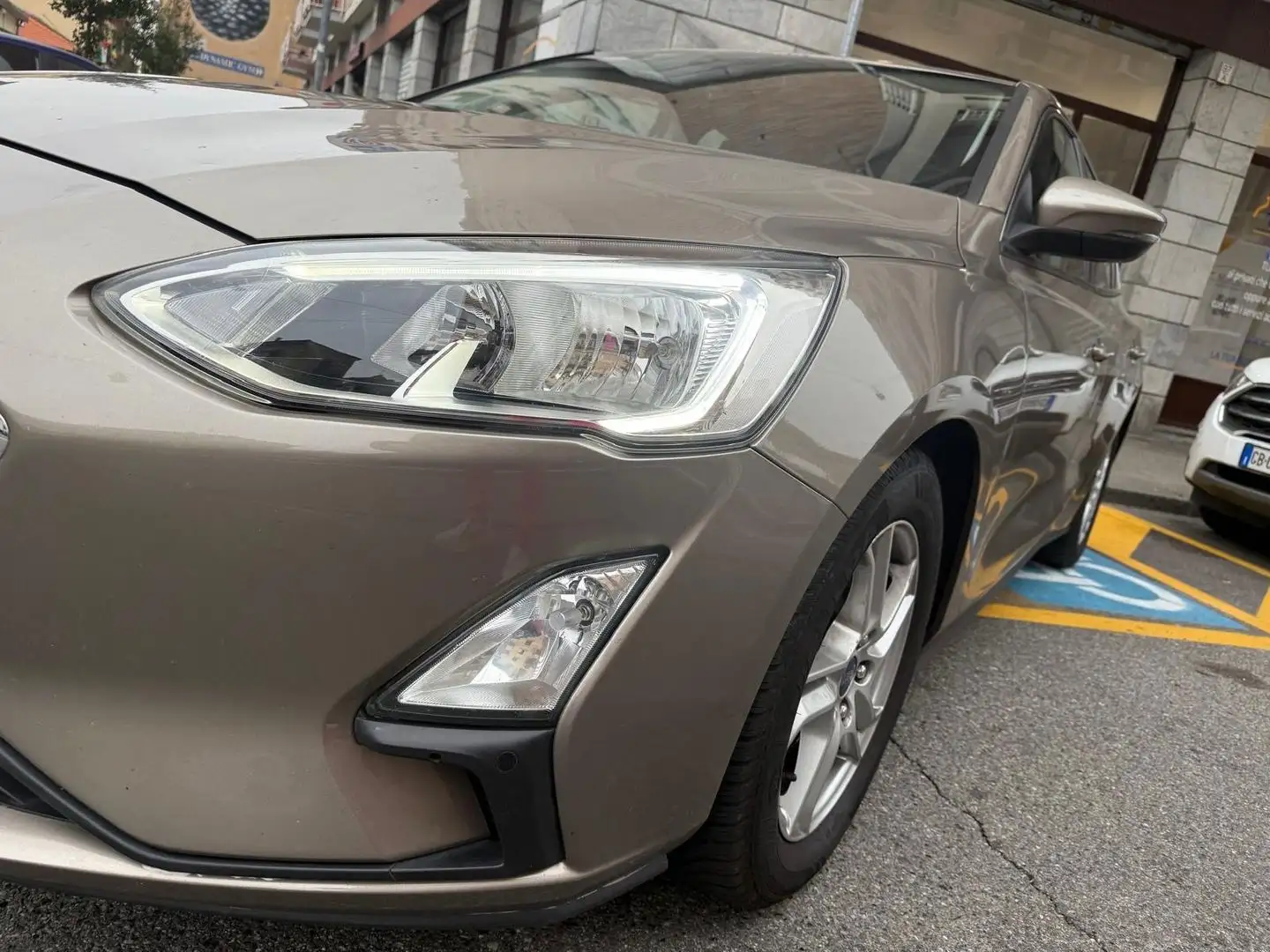 Ford Focus Titanium 1.5 EcoBlue Argent - 2