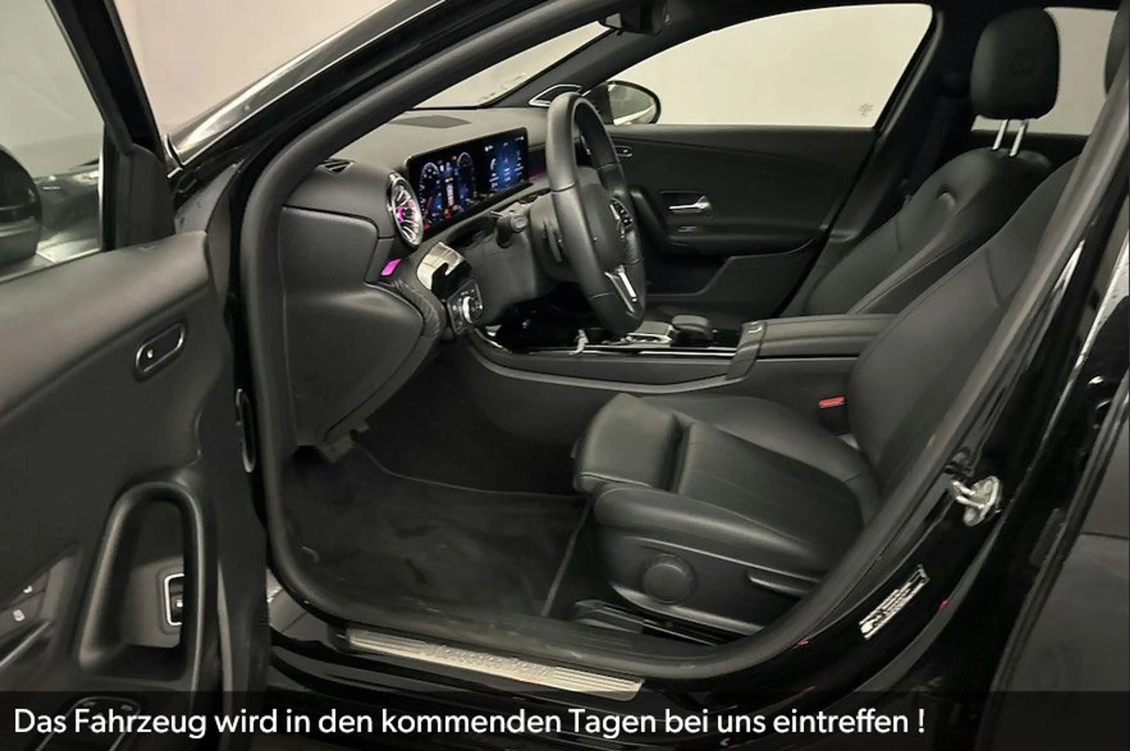 Mercedes-Benz A 250 e DCT LIMOUSINE *STYLE*NAVI*KLIMA*PANORAMA — photo 3