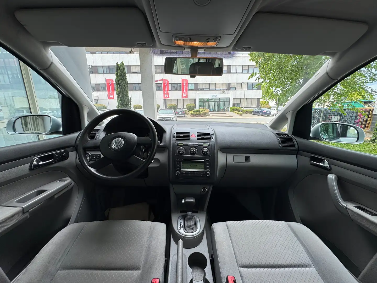 Volkswagen Touran TÜV AU NEU*KLIMA*Automatik* Argent - 2