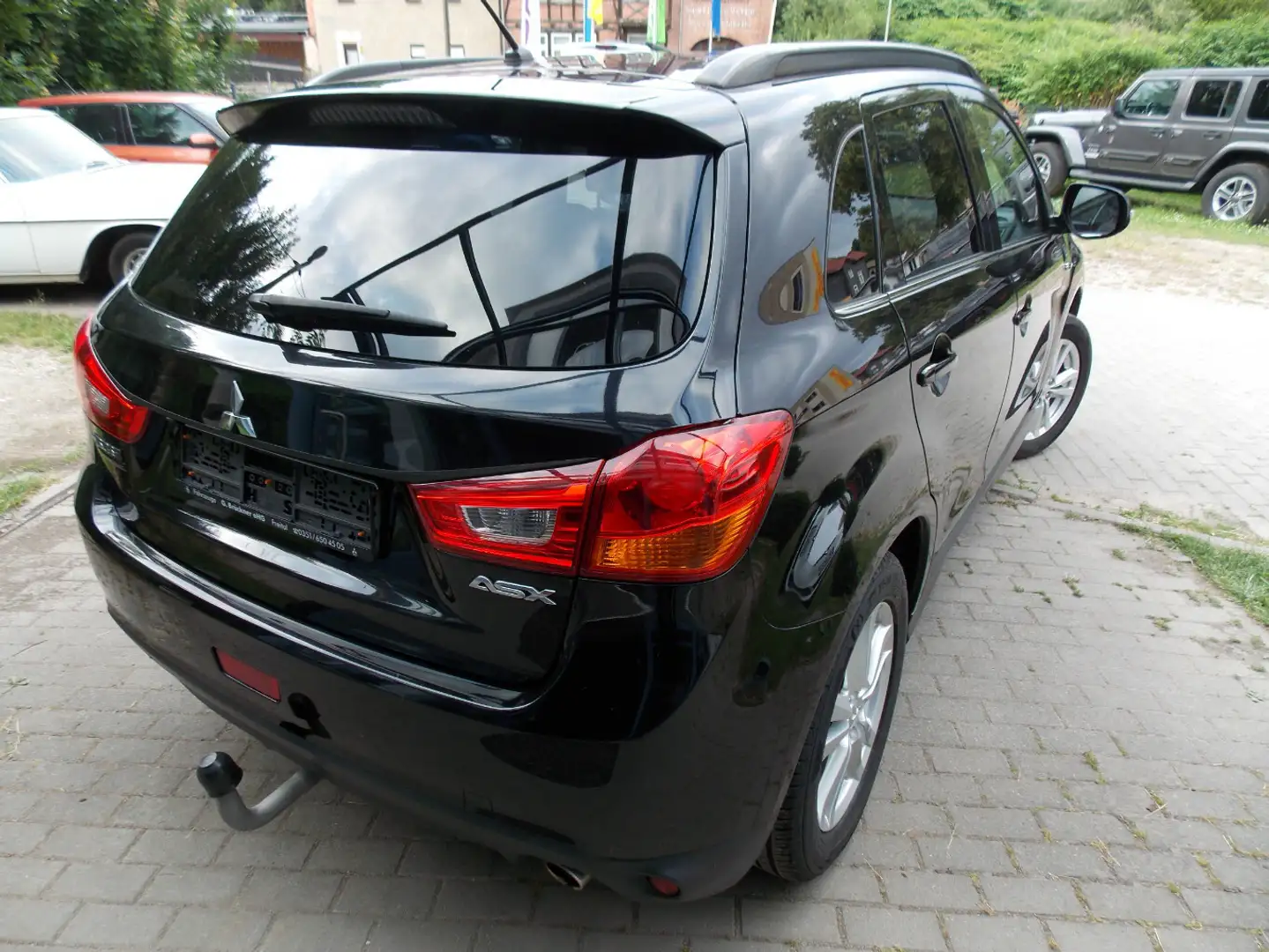 Mitsubishi ASX 1,6 "Xenon"Leder"Navi"AHK" Noir - 2