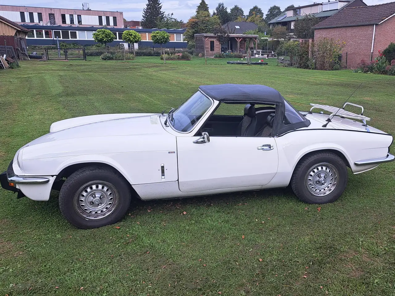 Triumph Spitfire 1500 TC Eventueel is ook de huur van mijn garage box over te nemen. De garage, voorzien van elektro, staat in Rheden., foto 3