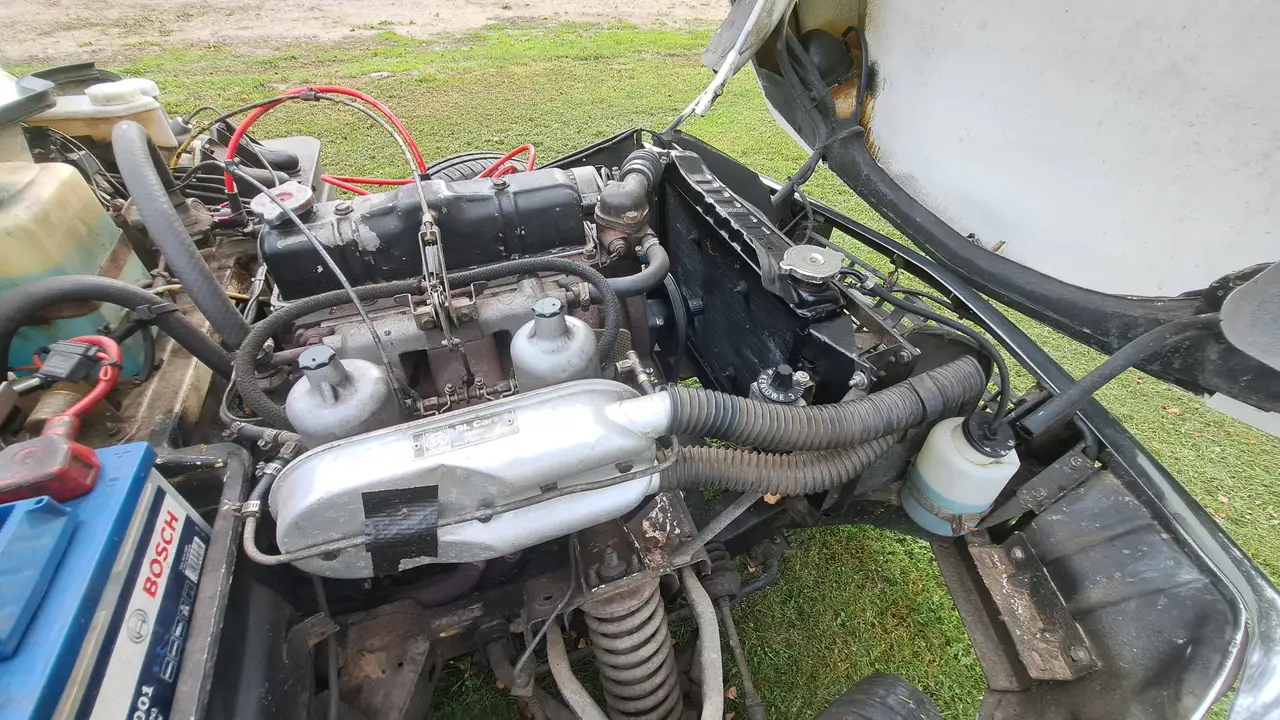 Triumph Spitfire 1500 TC Eventueel is ook de huur van mijn garage box over te nemen. De garage, voorzien van elektro, staat in Rheden., foto 12