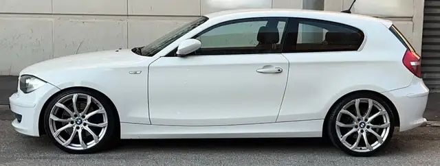 BMW 130 i 3p MANUALE-19"-SCARICO+ASPIRAZIONE M PERFORMANCE