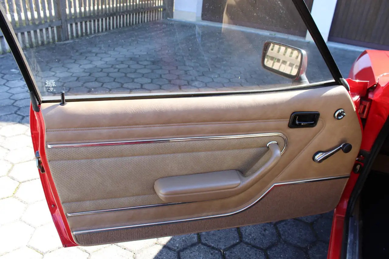 Ford Capri 2 Liter und 6 Zylinder, foto 8