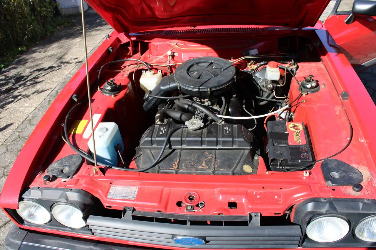 Ford Capri 2 Liter und 6 Zylinder, foto 12