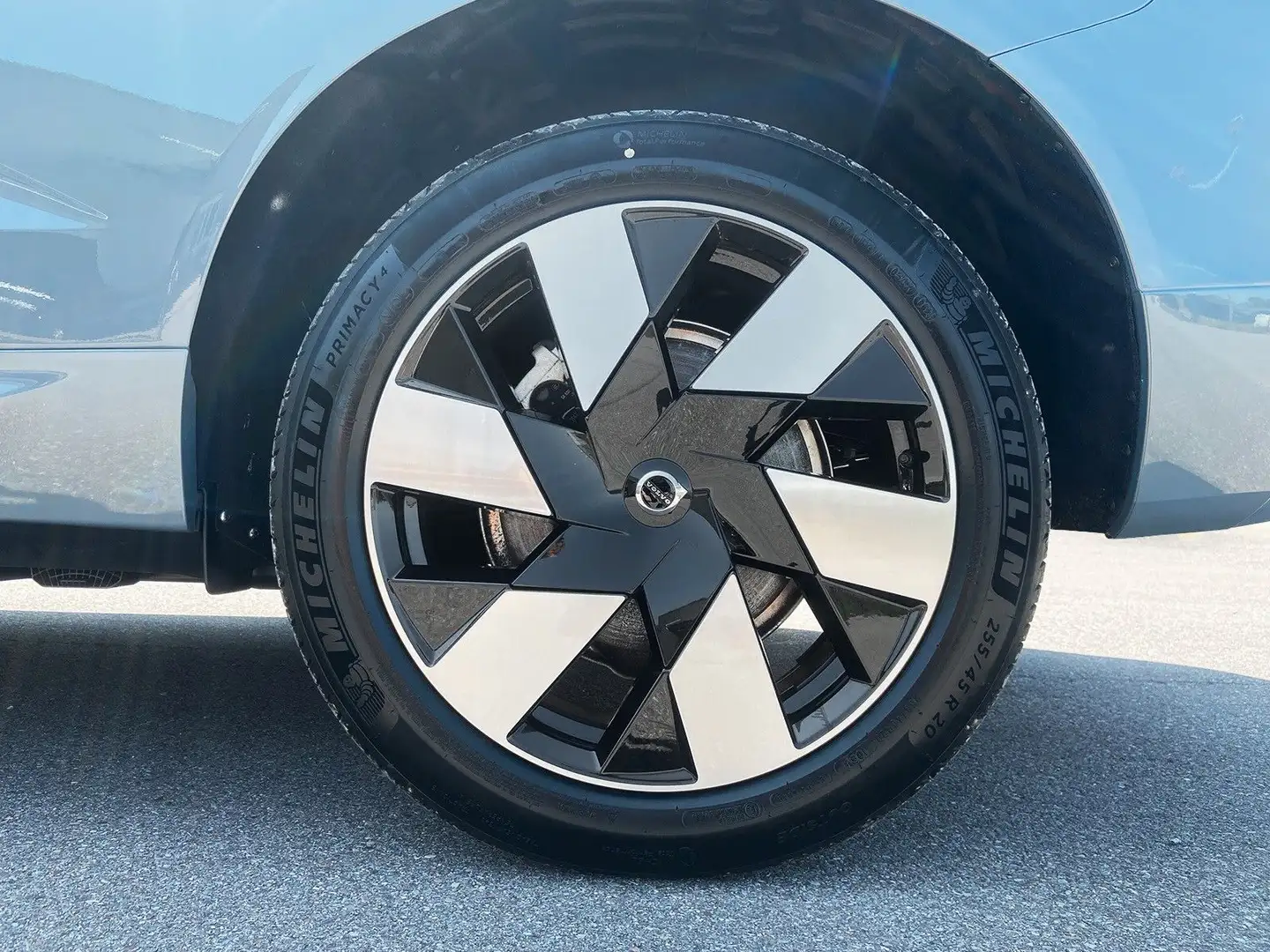 Volvo XC60 T8 AWD Recharge Plus Dark ACC BLIS SD LED Grau - 2