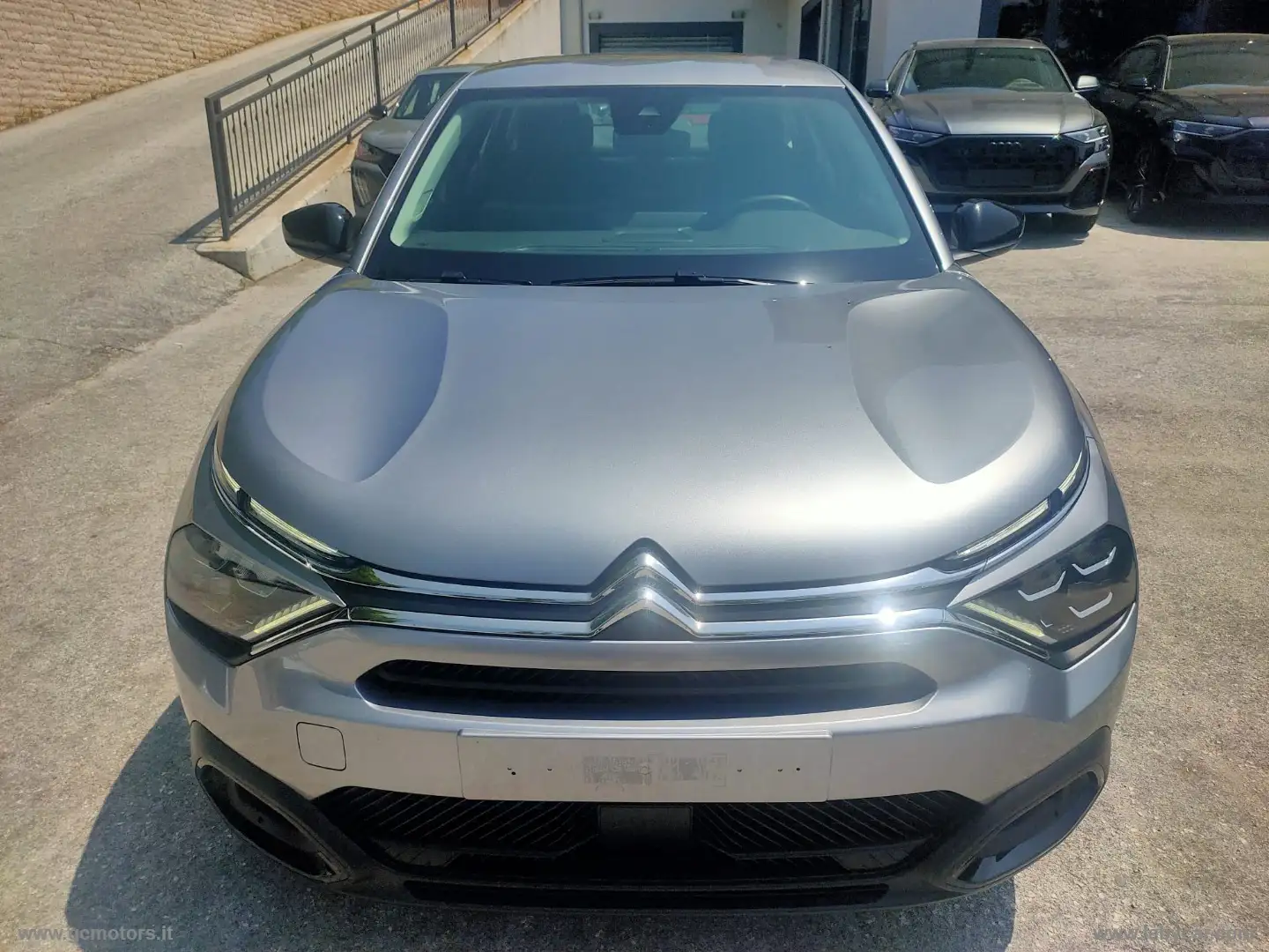 Citroen C4 X BlueHDI 130 S&S EAT8 Plus Grigio - 2