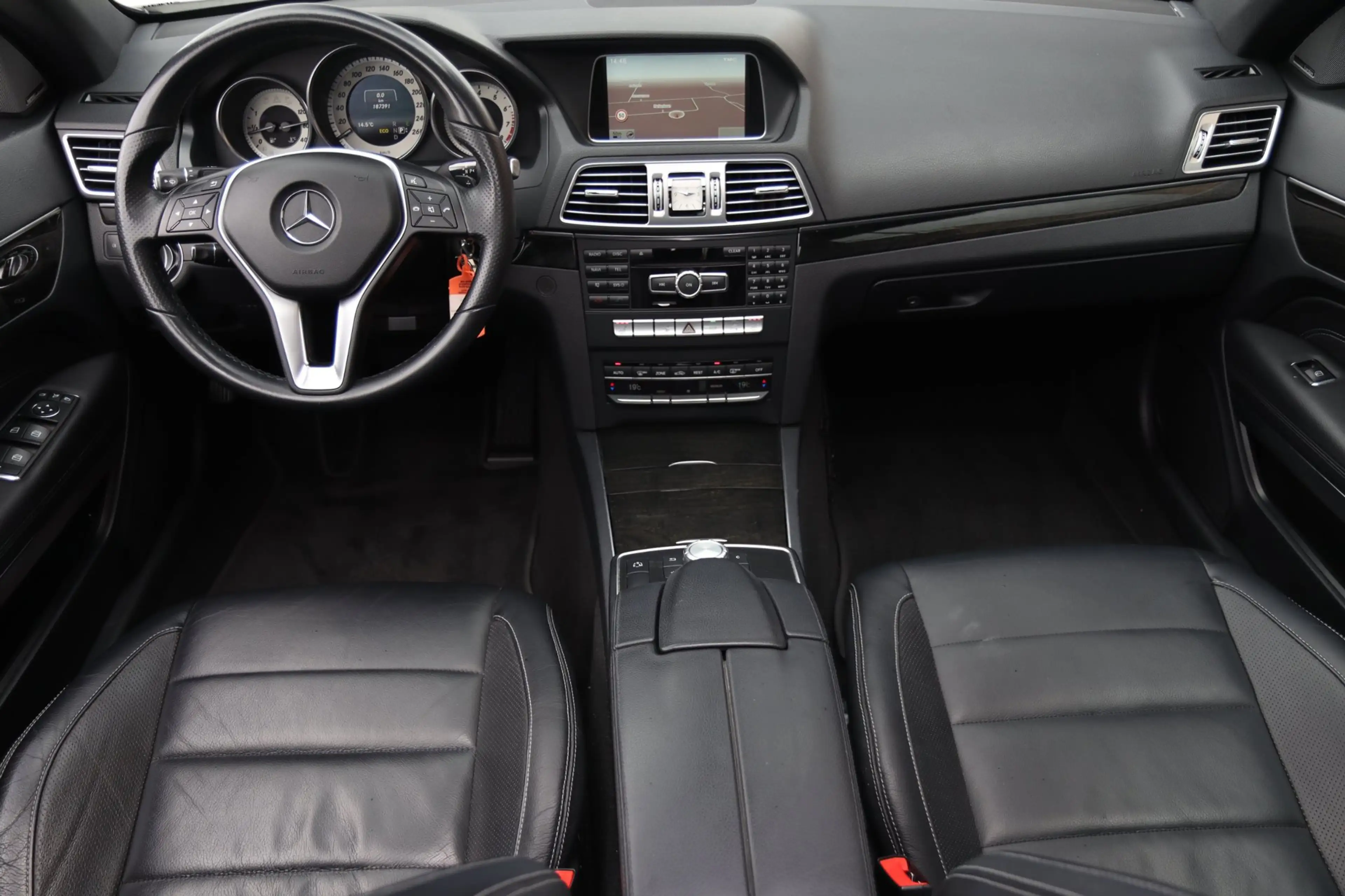 Mercedes-Benz E 250 Coupé / PANODAK / HK / LEDER / CRUISE / DODEHOEK — photo 6