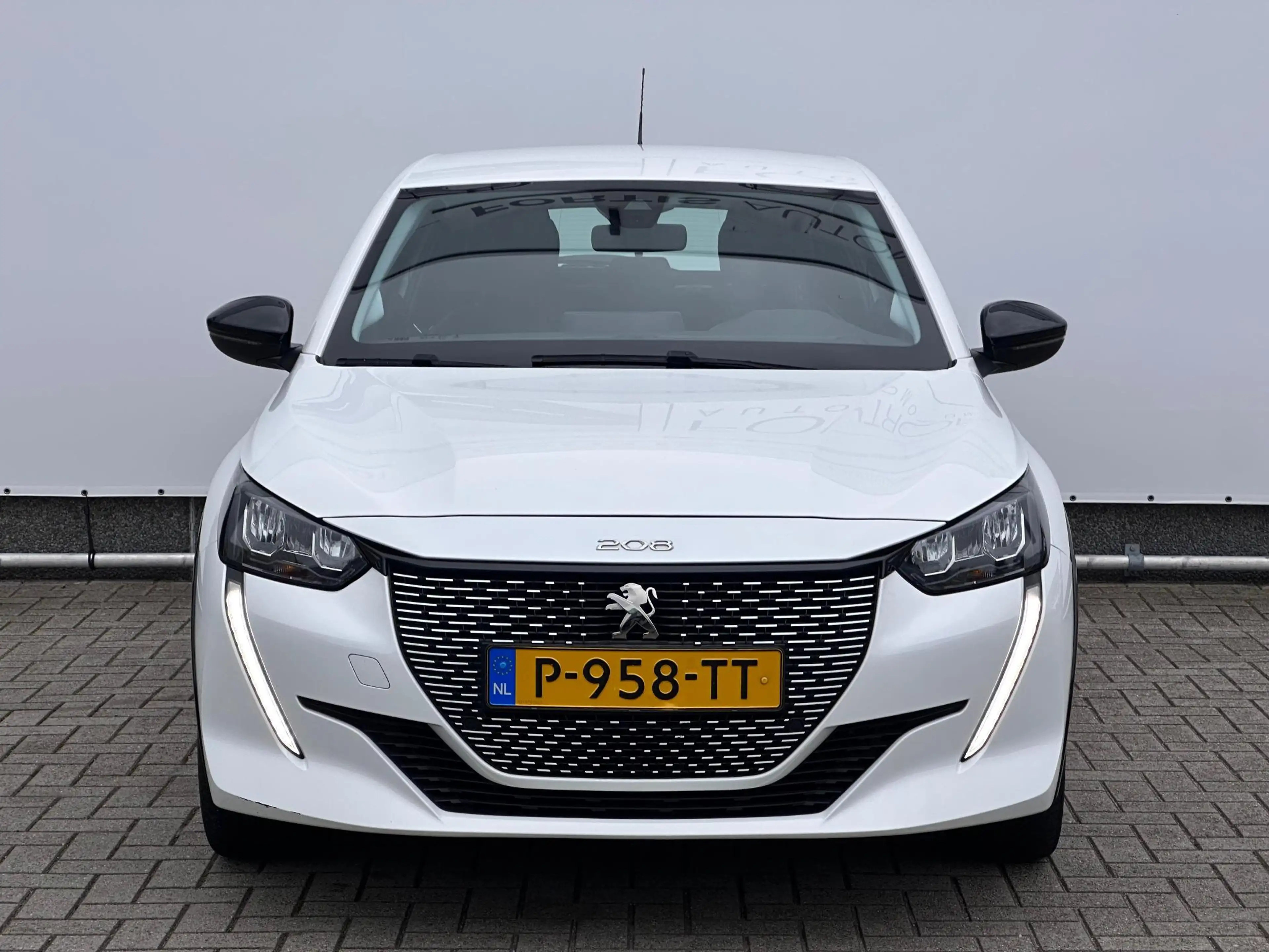 Peugeot e-208 EV Active Pack 50 kWh NL-AUTO | NAVI | ECC — photo 13