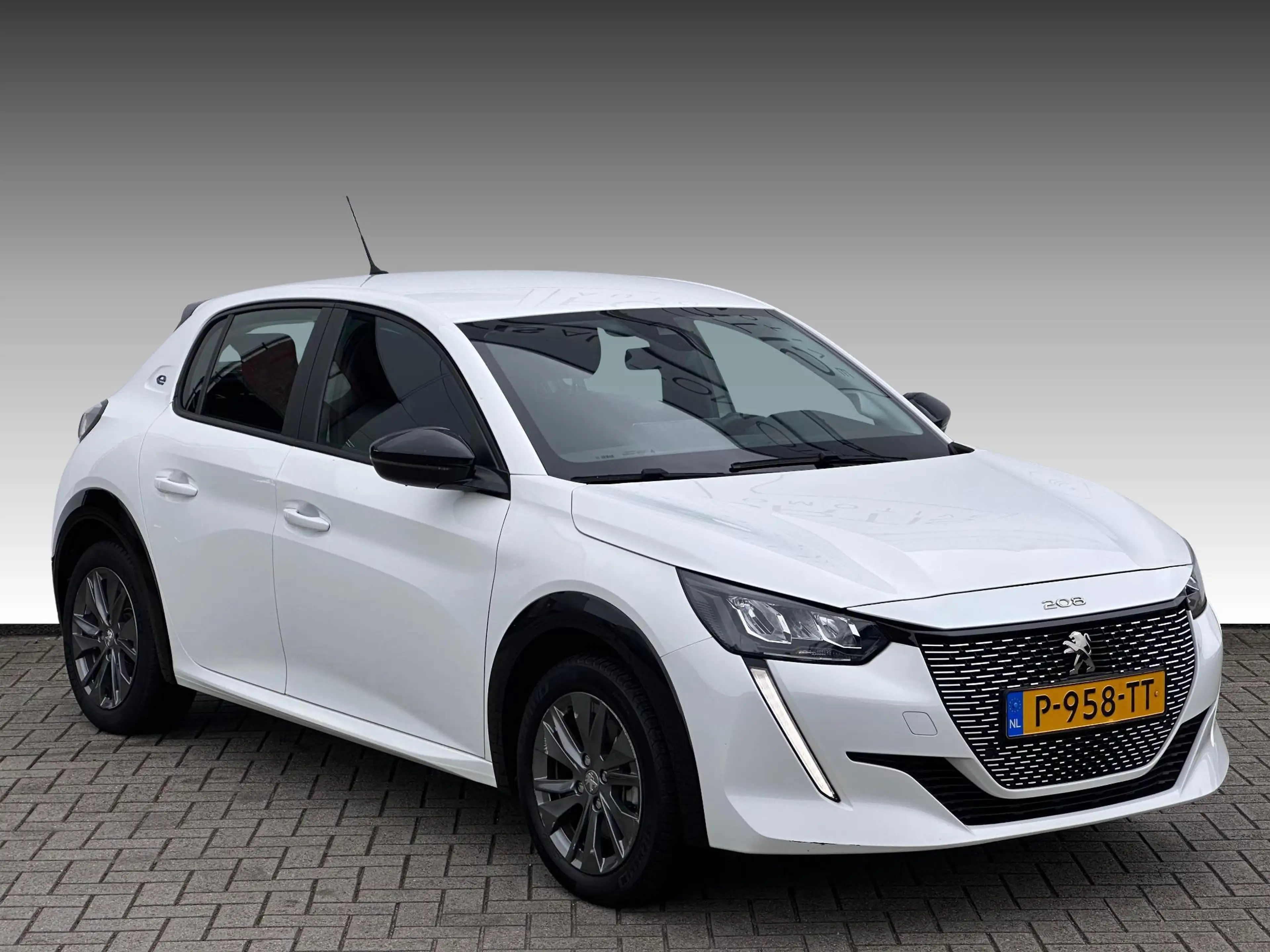 Peugeot e-208 EV Active Pack 50 kWh NL-AUTO | NAVI | ECC — photo 12