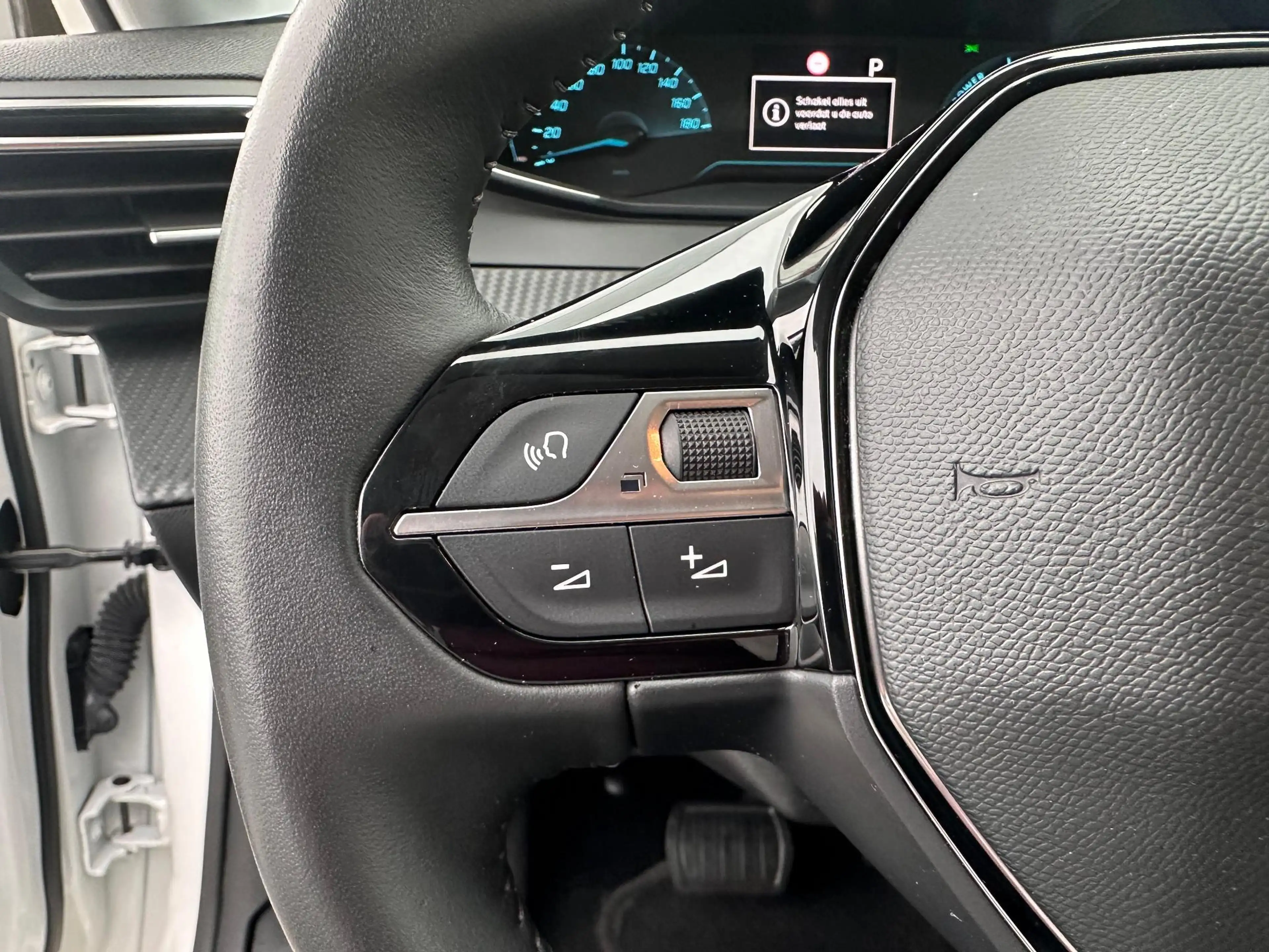 Peugeot e-208 EV Active Pack 50 kWh NL-AUTO | NAVI | ECC — photo 21