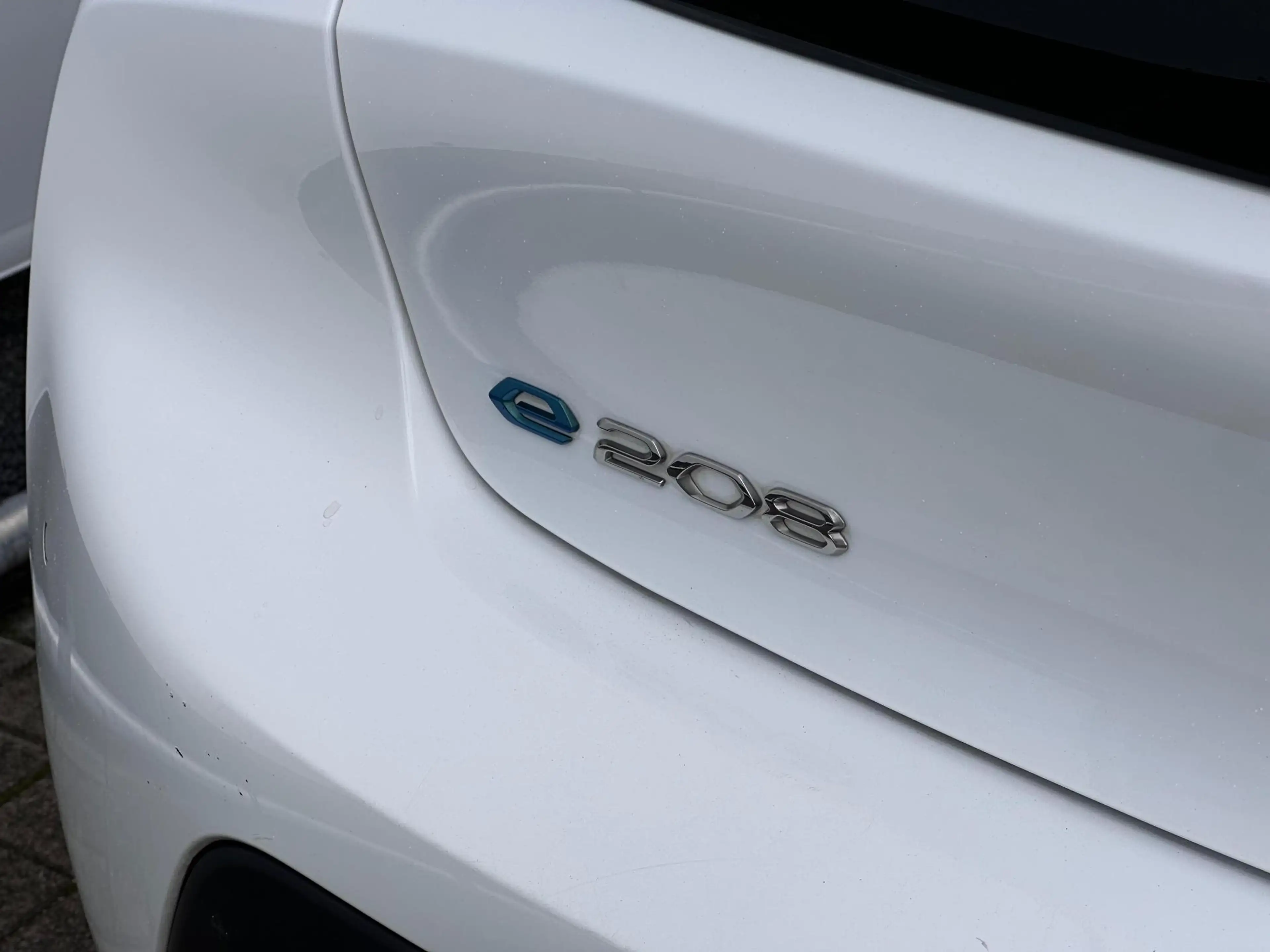 Peugeot e-208 EV Active Pack 50 kWh NL-AUTO | NAVI | ECC — photo 18