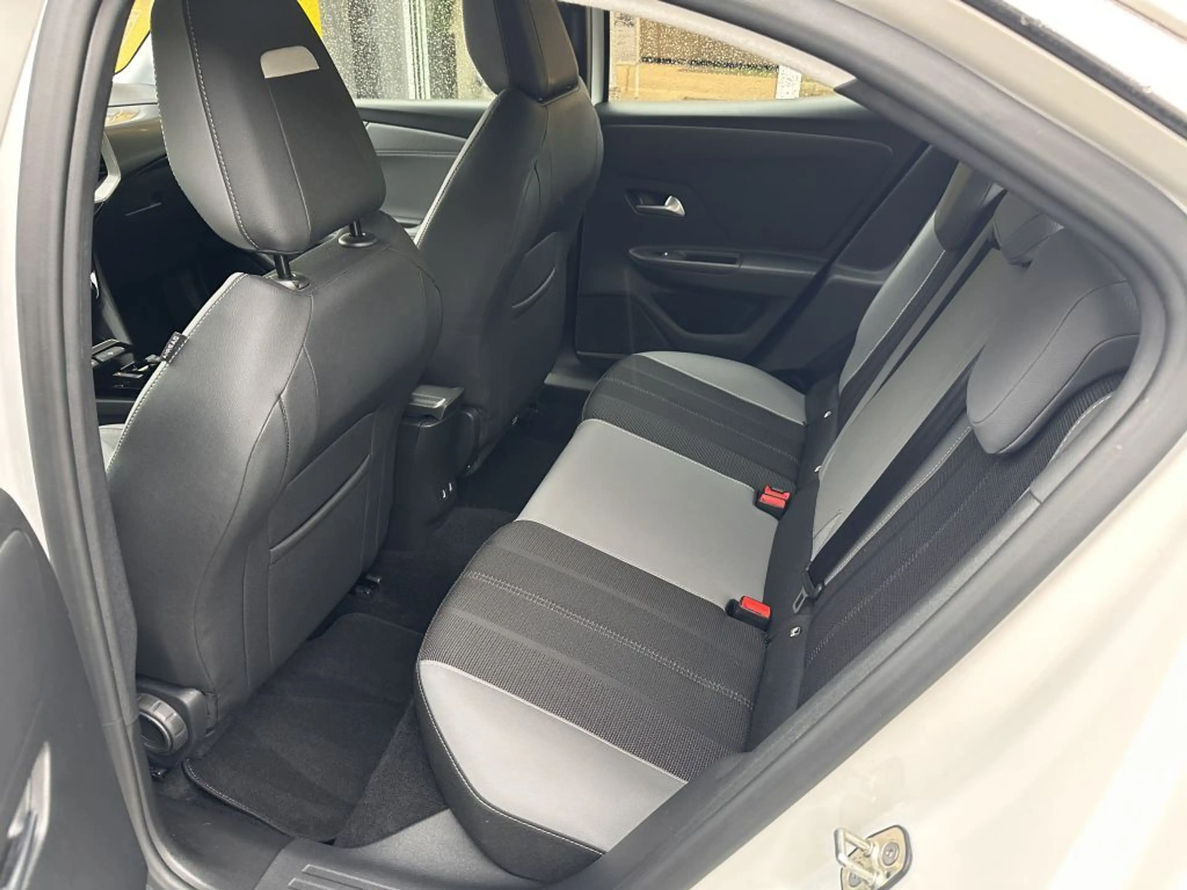 Opel Mokka-E Elegance +SOH 98%+3-phasig+ — photo 11