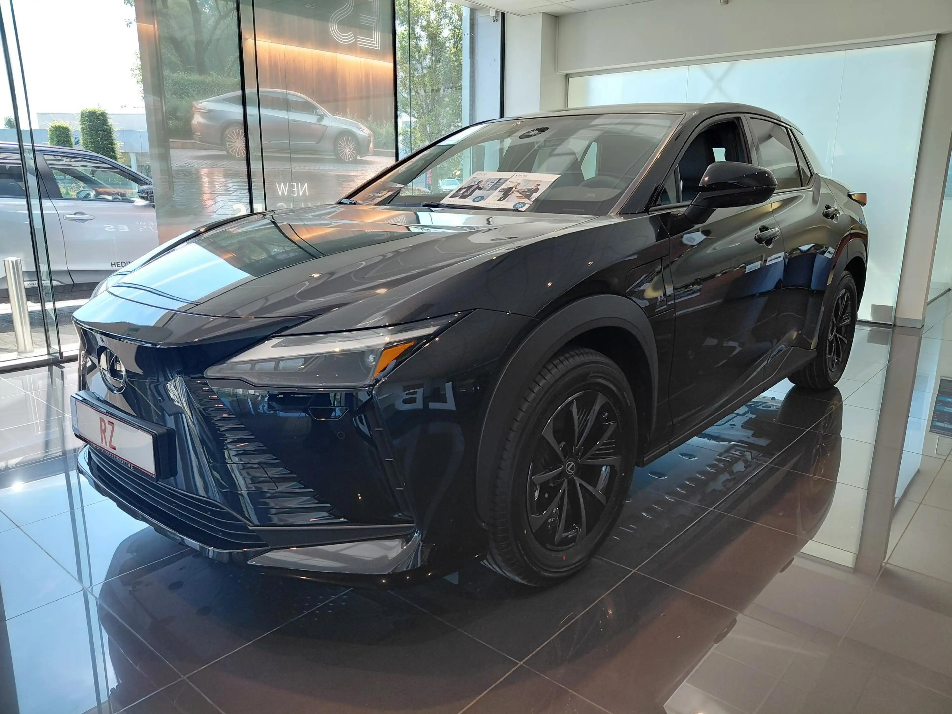 Lexus RZ 350e FWD Executive Line
