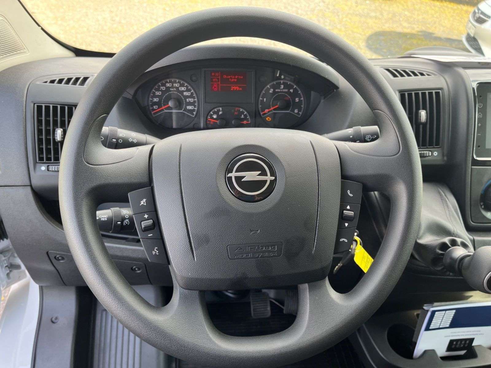 Opel Movano