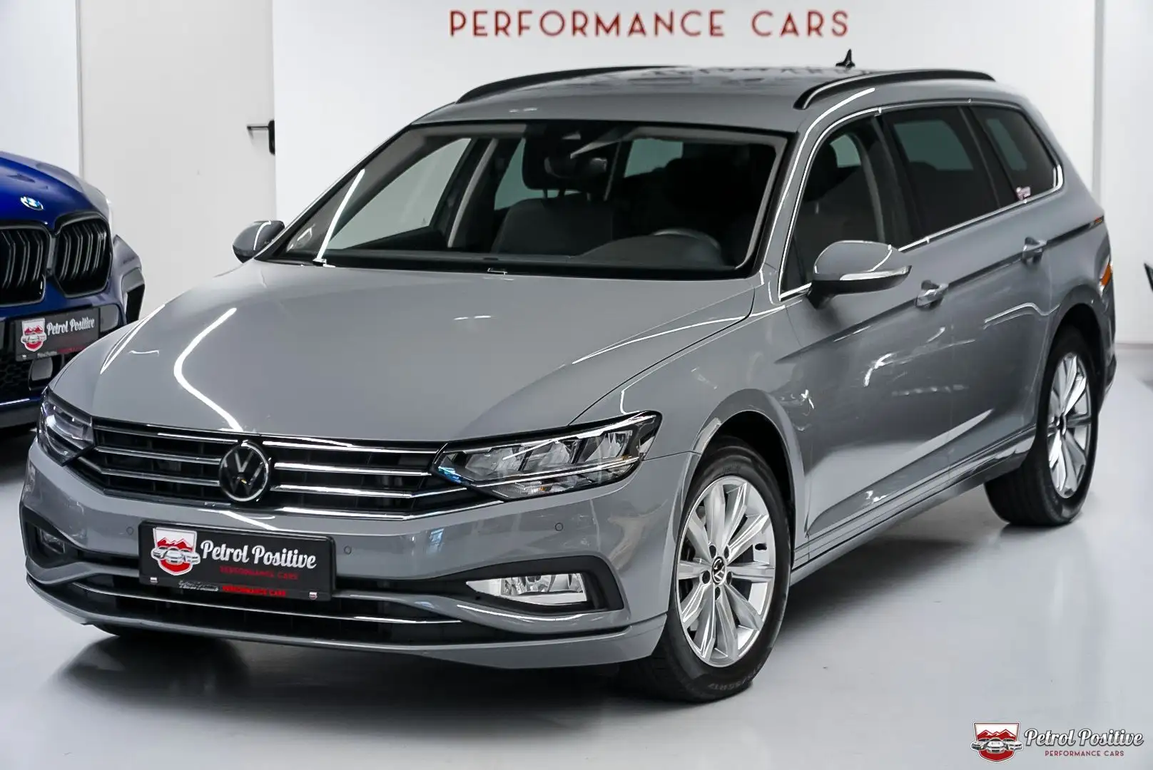 Volkswagen Passat Variant Business 2,0 TDI 4Motion DSG Silber - 2