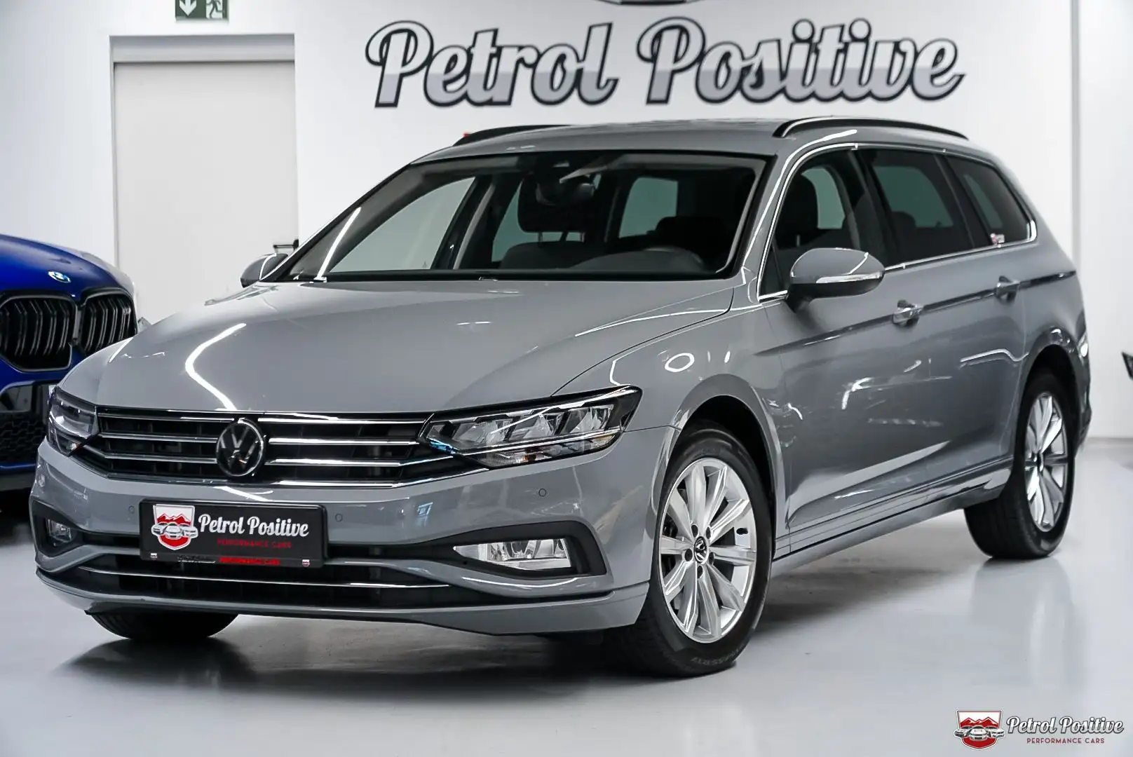 Volkswagen Passat Variant Business 2,0 TDI 4Motion DSG Silber - 1