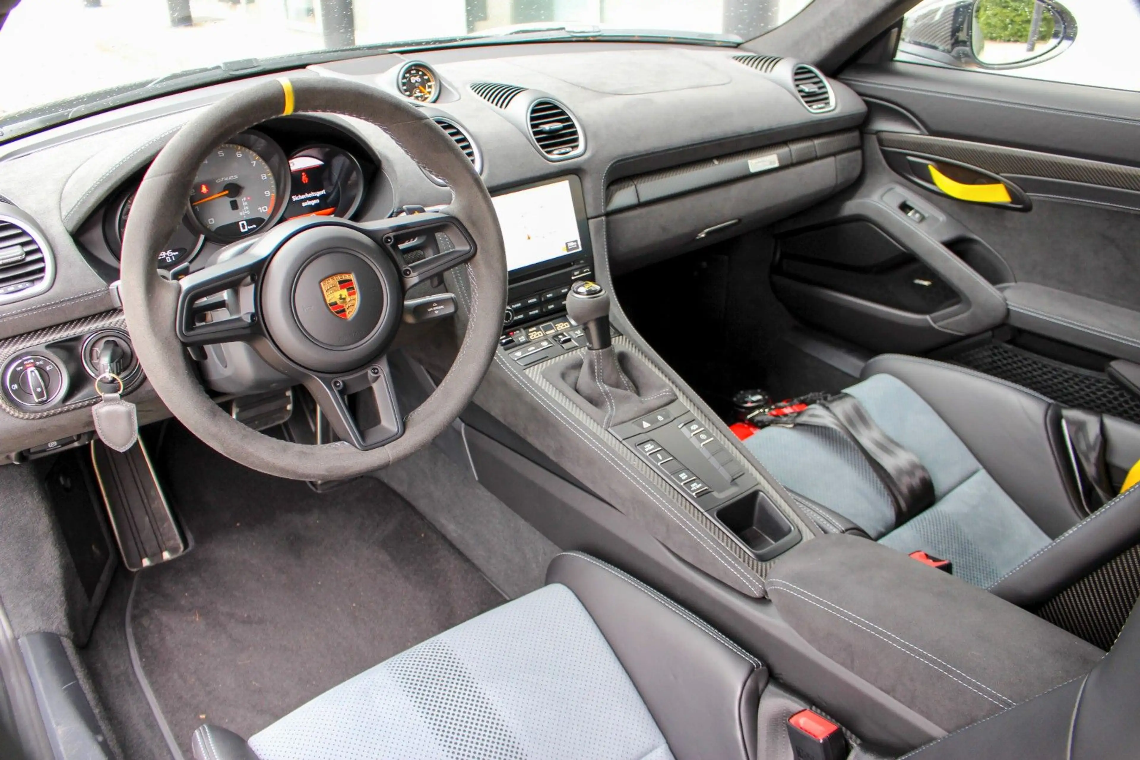 Porsche Cayman 718 Cayman GT4 RS / WEISSACH / CHRONO / BOSE — photo 17