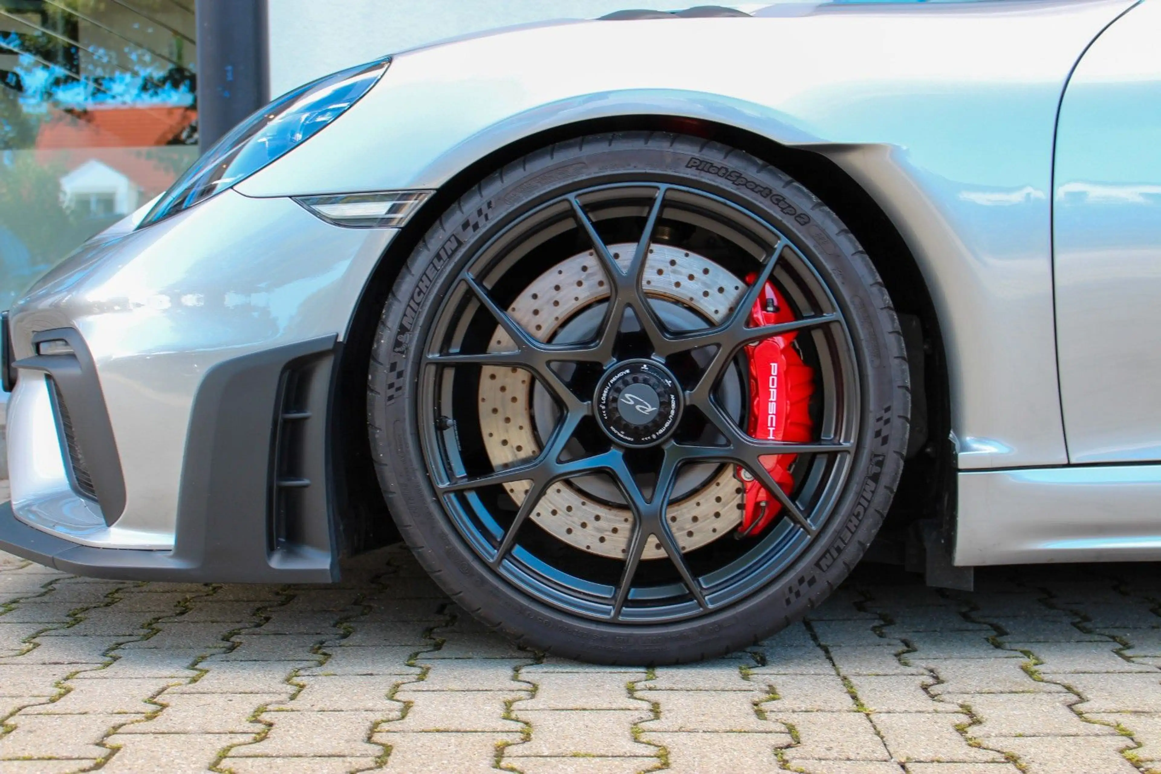 Porsche Cayman 718 Cayman GT4 RS / WEISSACH / CHRONO / BOSE — photo 25