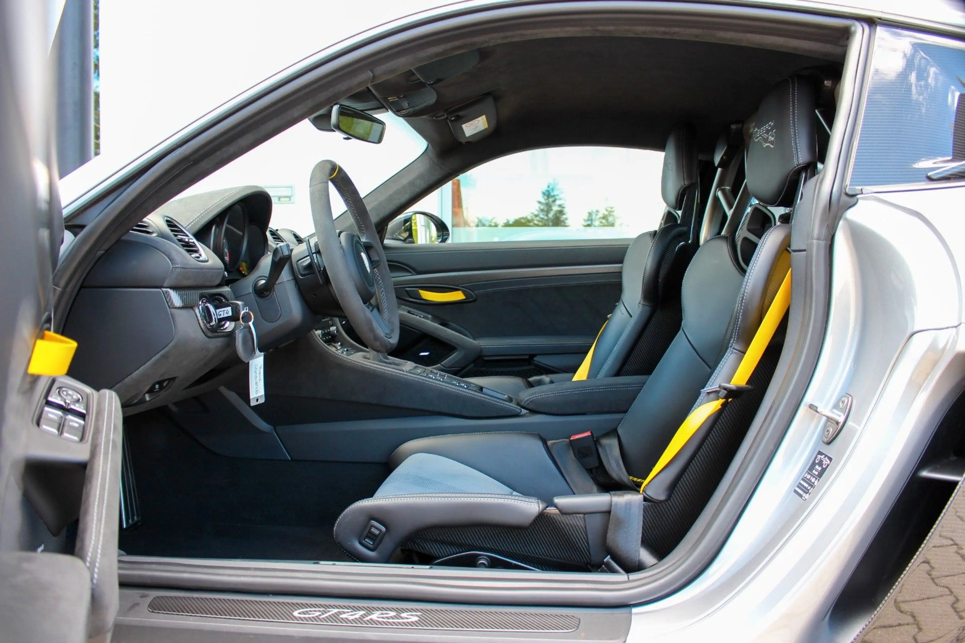 Porsche Cayman 718 Cayman GT4 RS / WEISSACH / CHRONO / BOSE — photo 10