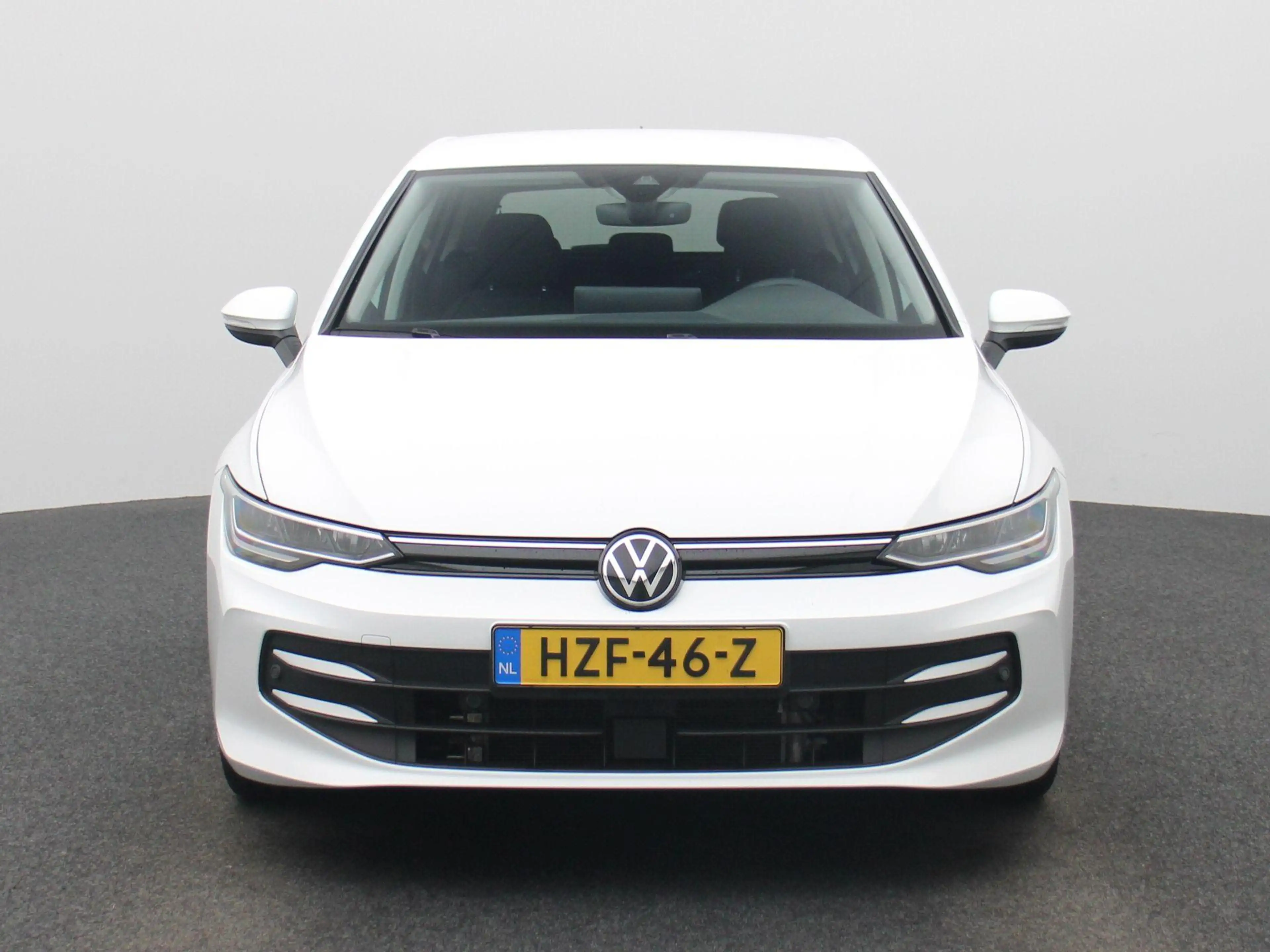 Volkswagen Golf 1.5 eHybrid Life Edition — photo 3