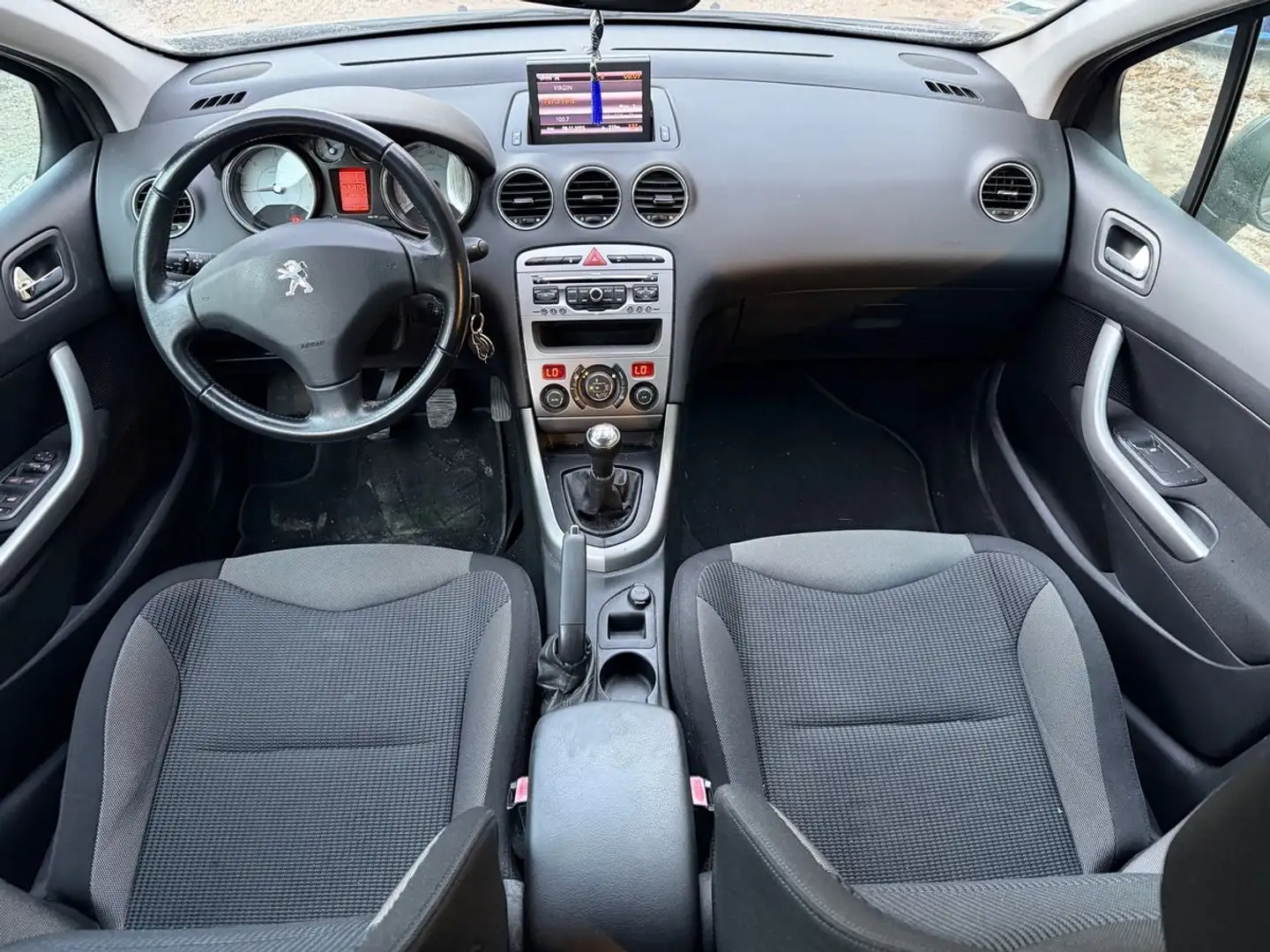 Peugeot 308 1.6 HDi 92cv Pack Navtech Phase 2 Negro - 2