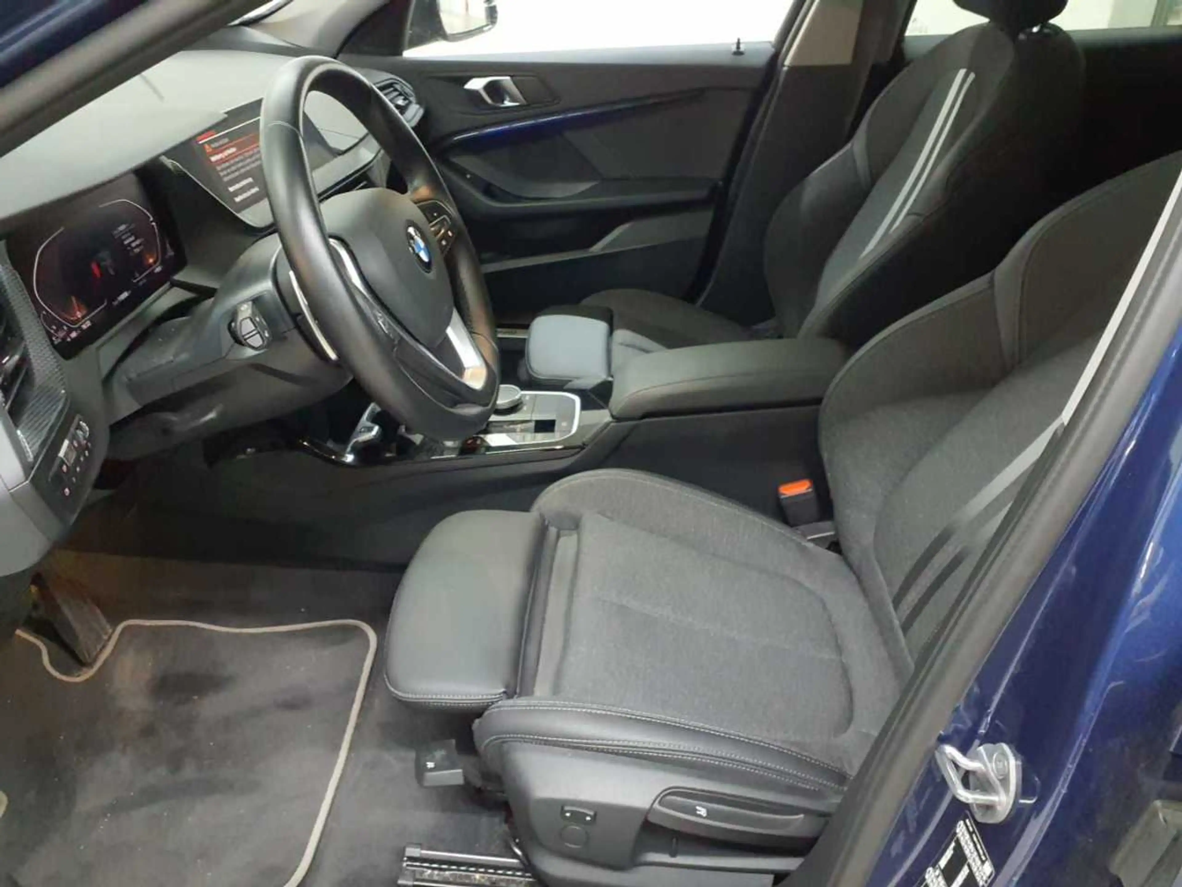 BMW 118 118d Aut. Sport Line Navi GD LED — photo 8