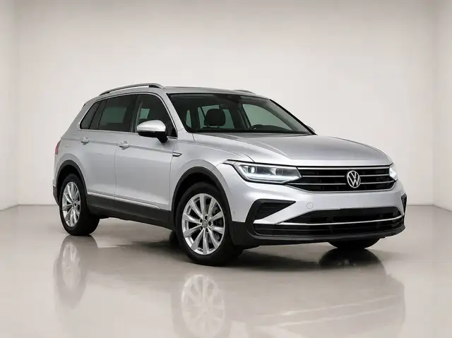 Volkswagen Tiguan view 2