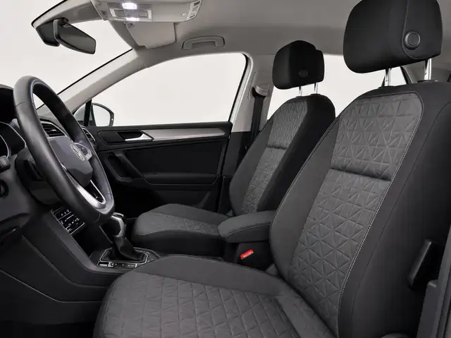 Volkswagen Tiguan view 7