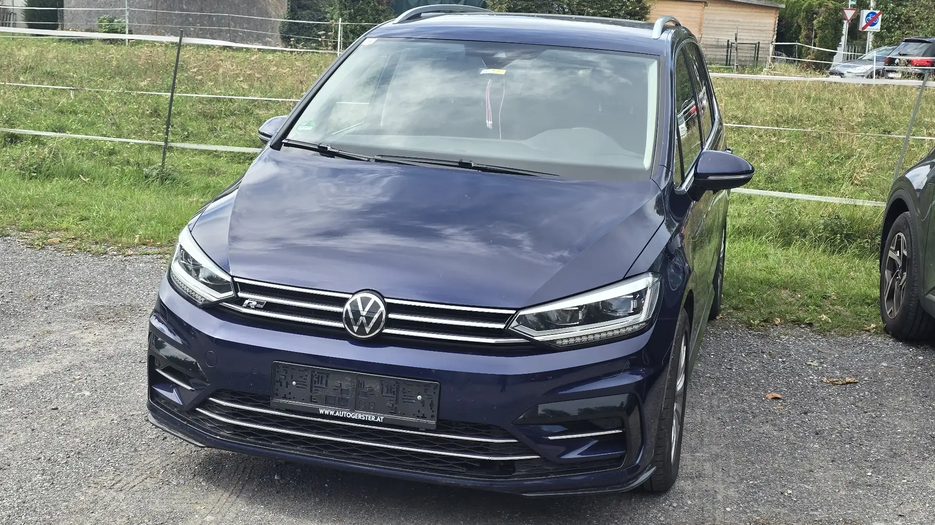 Volkswagen Touran 2.0 TDI SCR DSG ACTIVE - 1