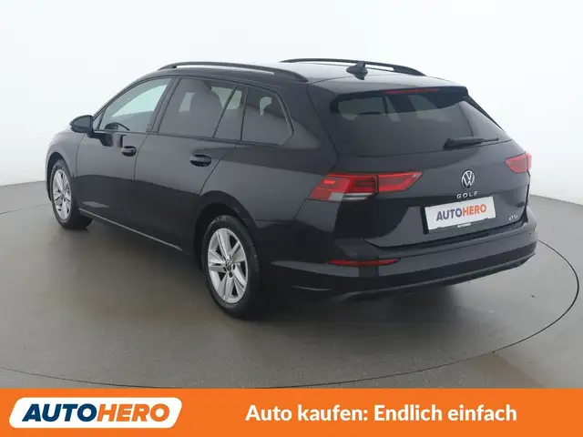 Volkswagen Golf view 4