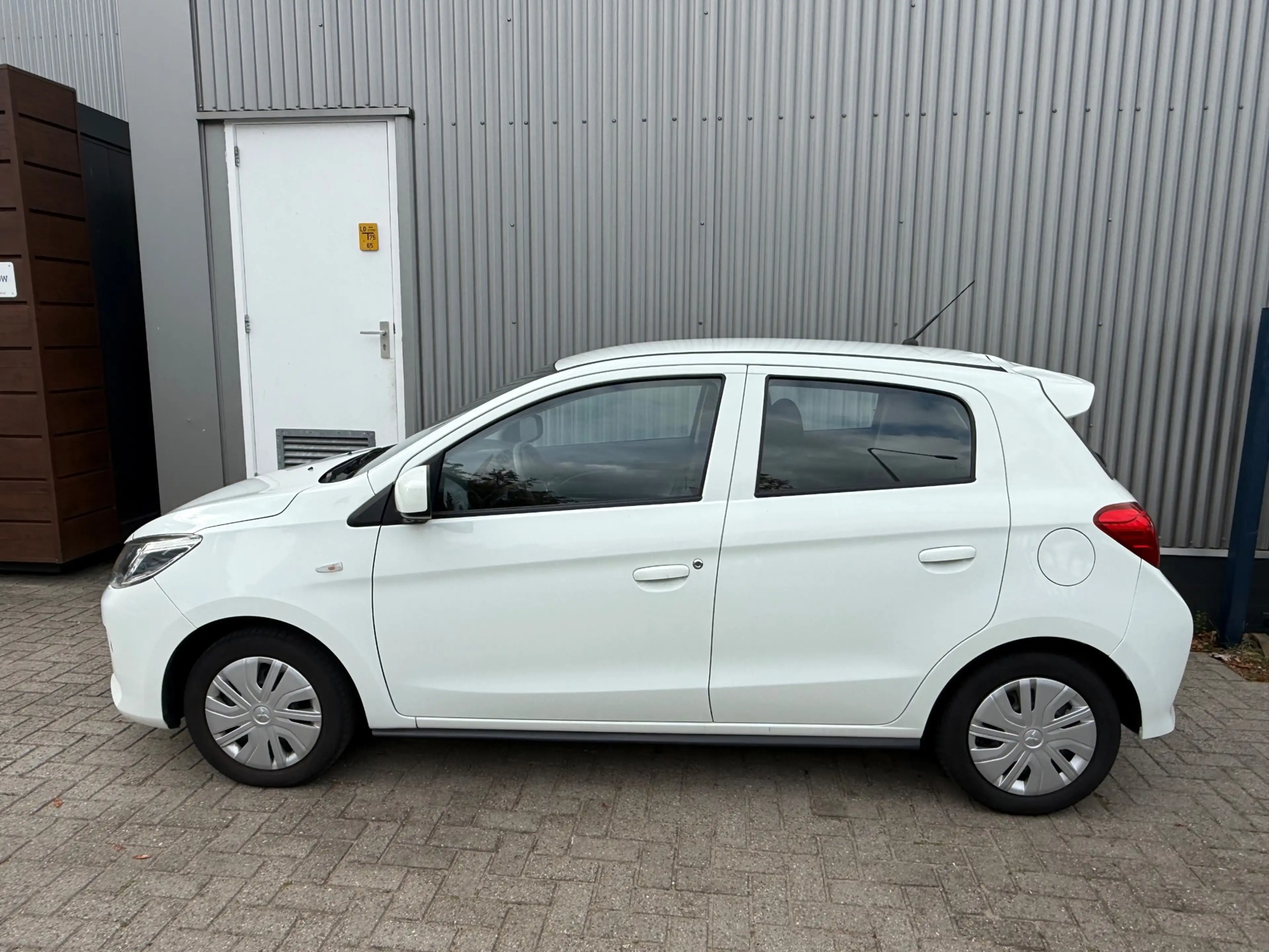 Mitsubishi Space Star 1.2 Cool+ / 11X SPACE STAR OP VOORRAAD / 1E EIGENA — photo 3
