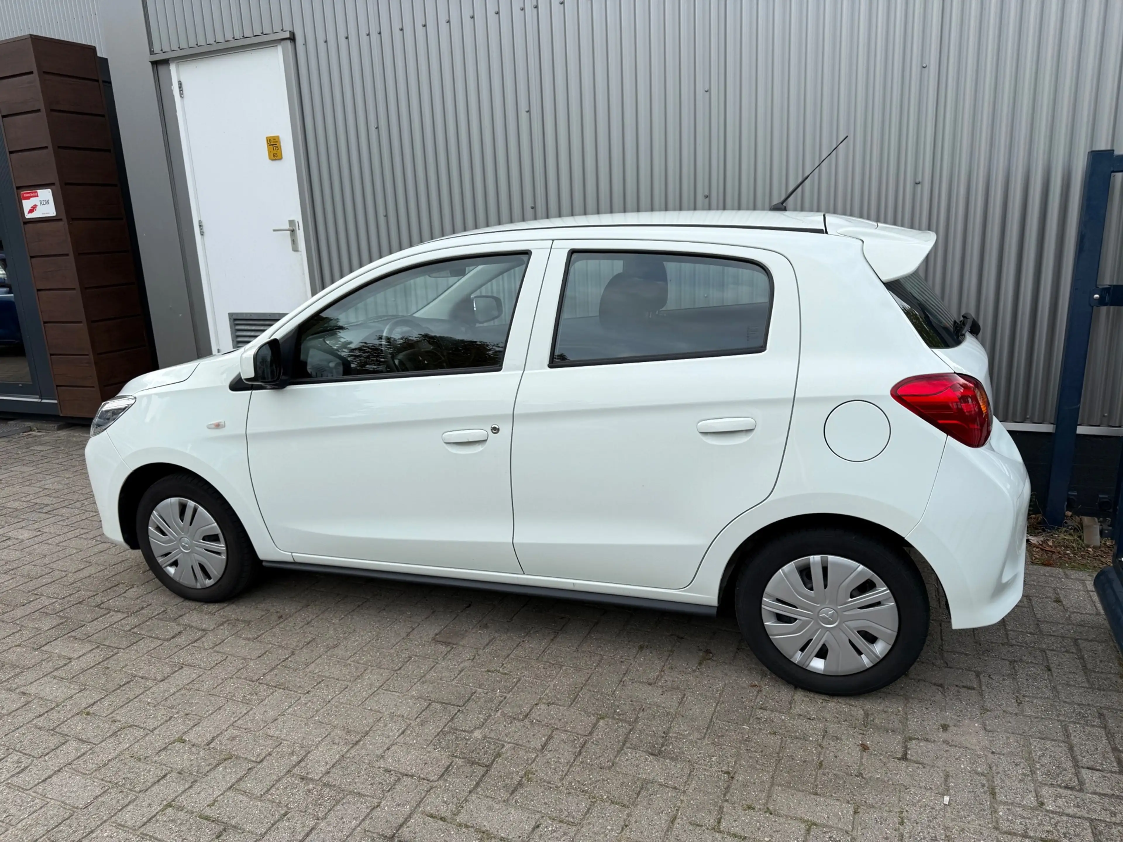 Mitsubishi Space Star 1.2 Cool+ / 11X SPACE STAR OP VOORRAAD / 1E EIGENA — photo 4