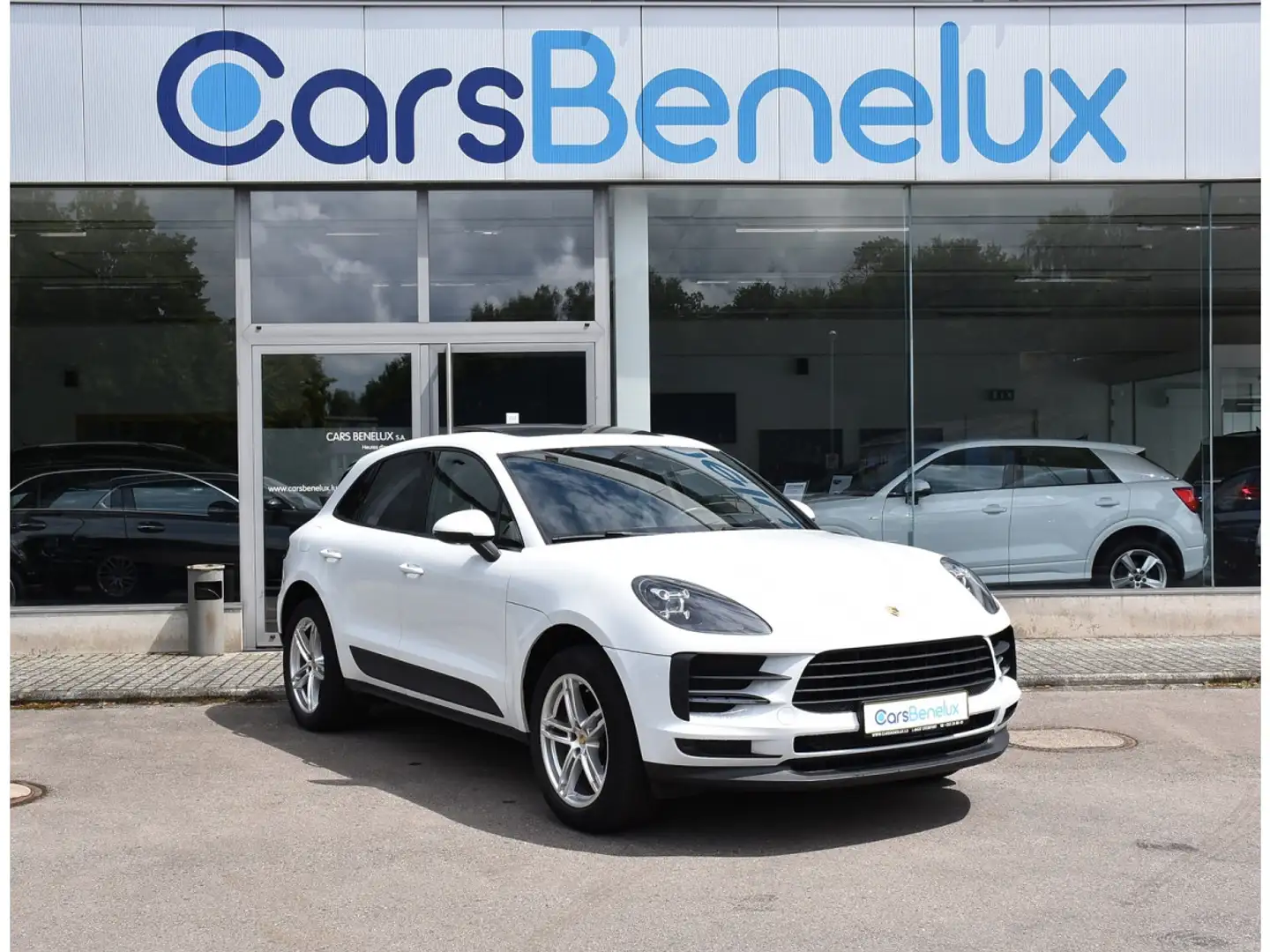 Porsche Macan 2.0 T PDK TO MEMO LANE SIDE CAM 1° MAIN Blanc - 1