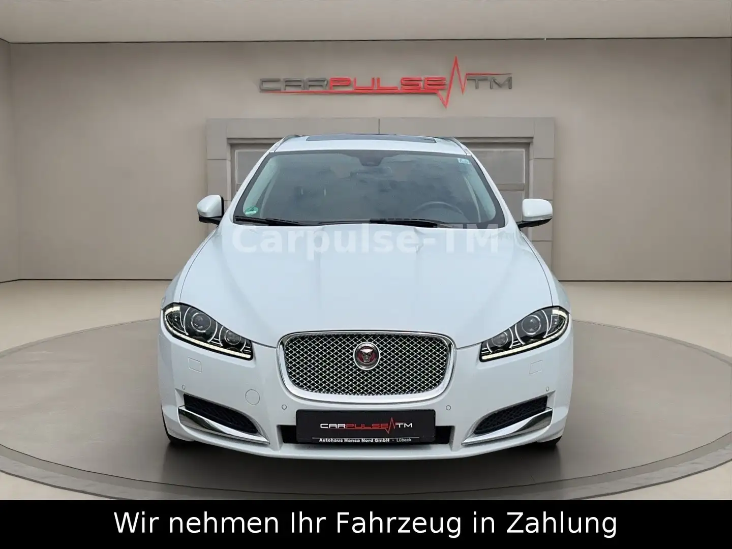 Jaguar XF Sportbrake 2.2-Xenon-1.Hand-Automatik-200 PS Weiß - 2