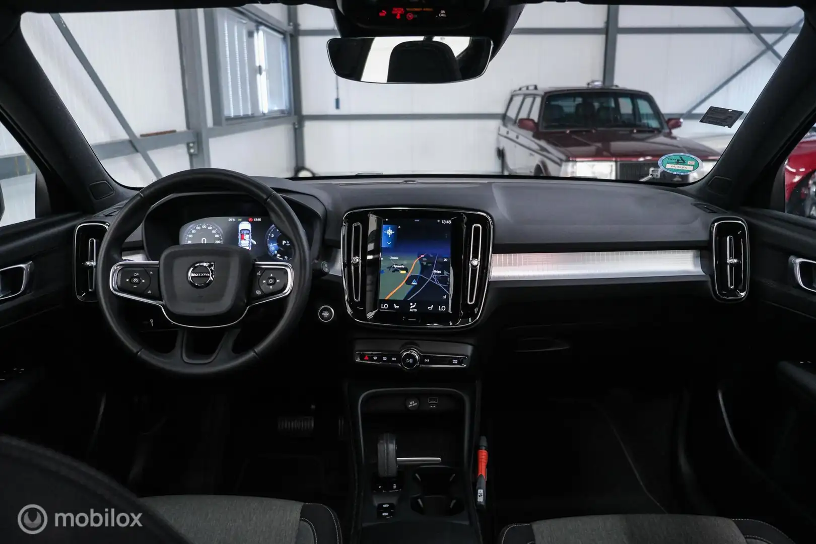 Volvo XC40 1.5 T2 Momentum | Schuifdak | Trekhaak | Camera | Gris - 2