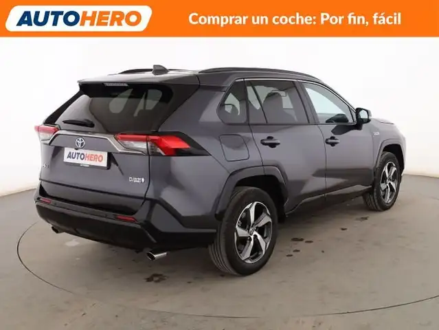 Toyota Rav4 view 6