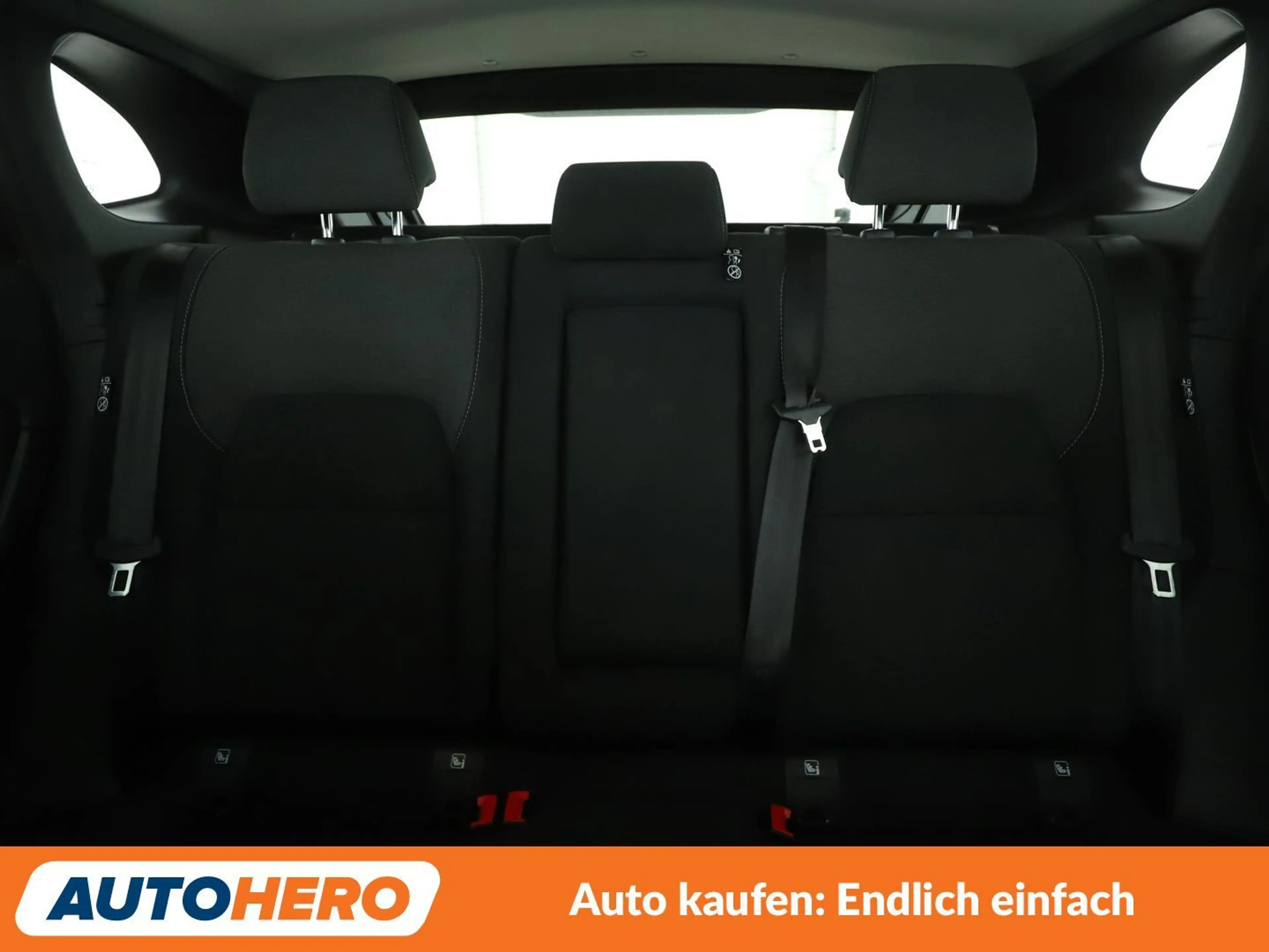 Nissan Qashqai 1.3 DIG-T Mild-Hybrid N-Connecta Aut*NAVI*LED*ACC* — photo 15