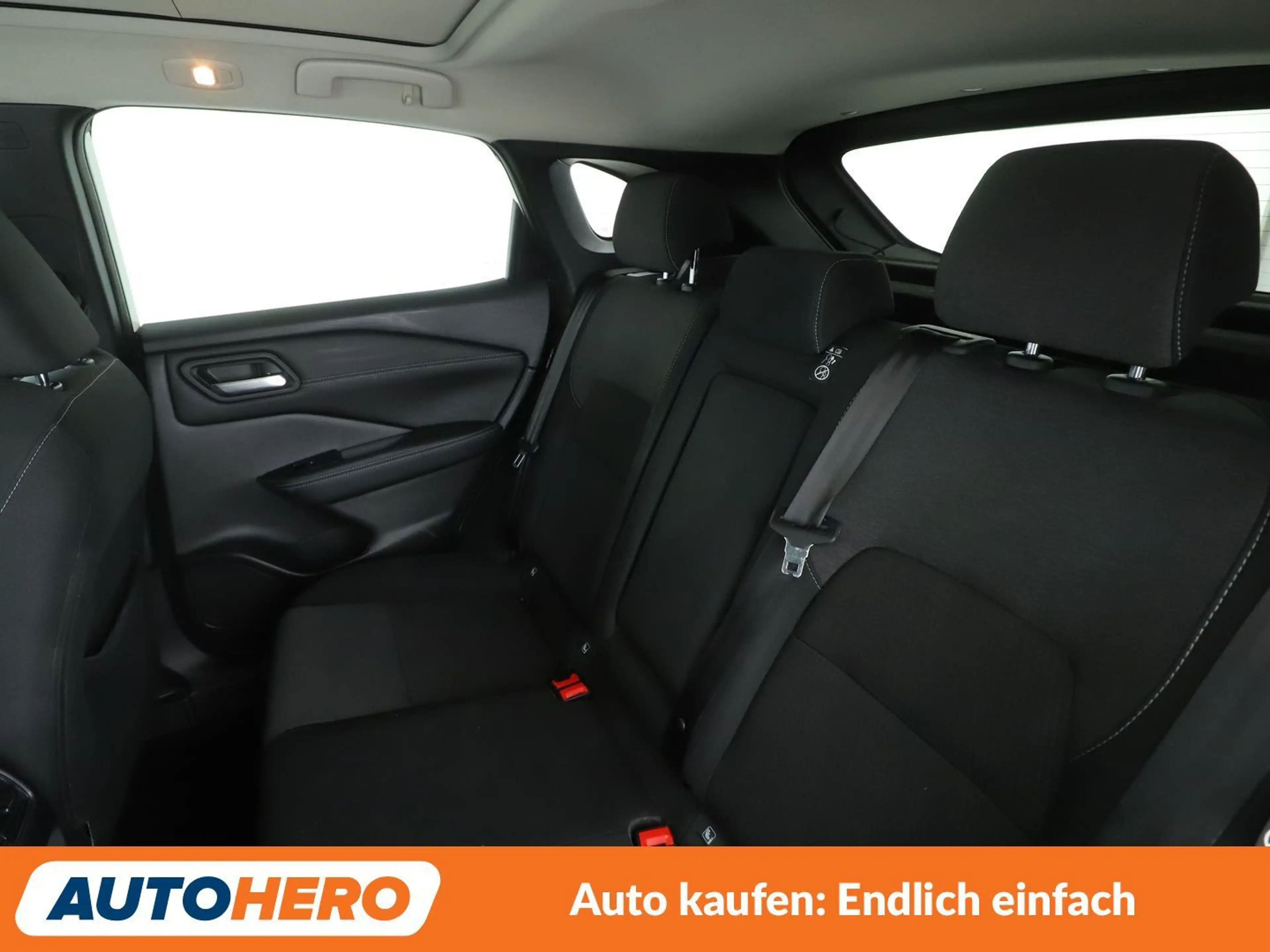 Nissan Qashqai 1.3 DIG-T Mild-Hybrid N-Connecta Aut*NAVI*LED*ACC* — photo 14