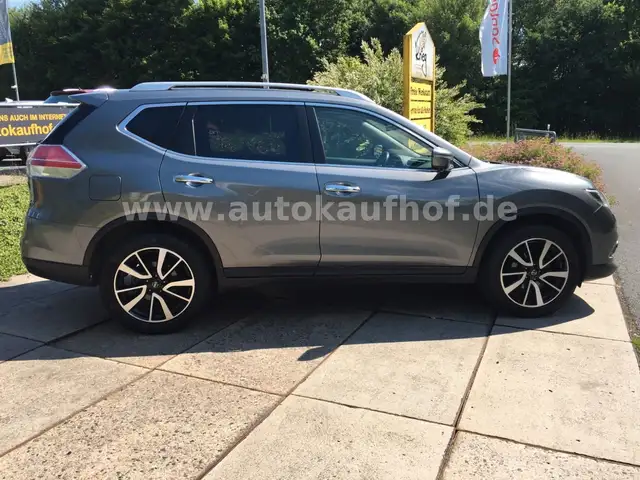 Nissan X-Trail view 7