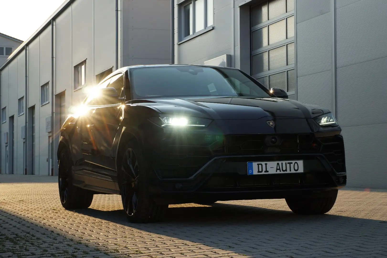 Lamborghini Urus SE 4.0 PHEV Hybrid / 9 months / free config - 1