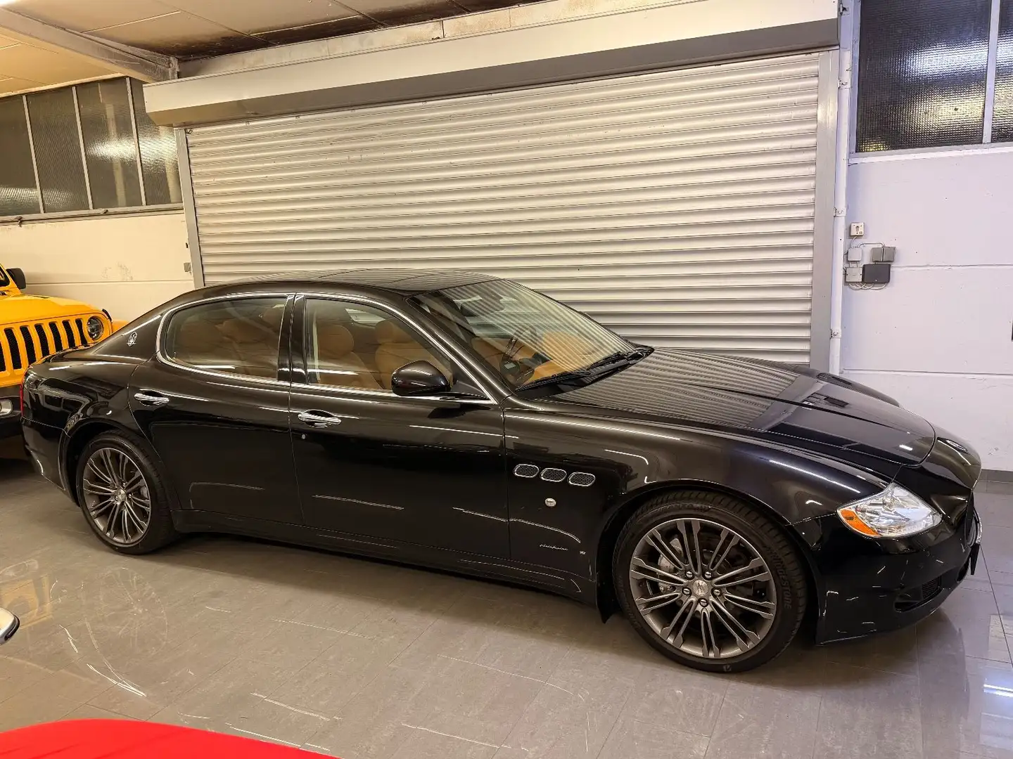 Maserati Quattroporte 4.2 V8 Aut.ZF.Sport 57000km ,EGSD Noir - 1