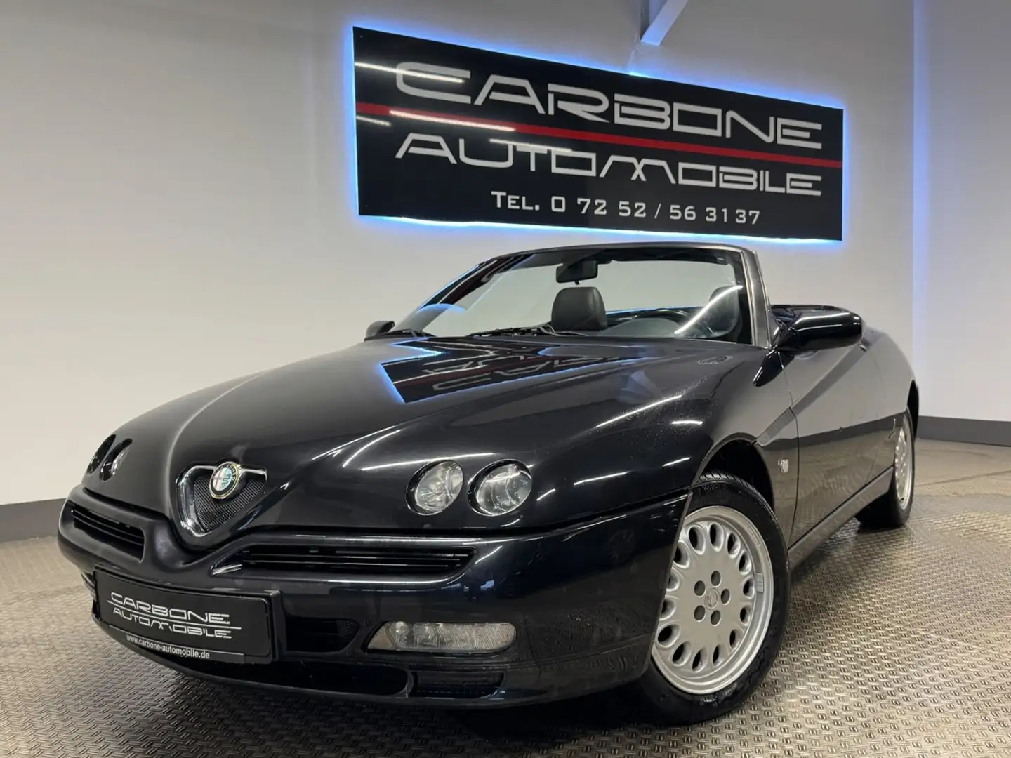 Alfa Romeo Spider 2.0 16V **Edizione Elegante** Černá - 1