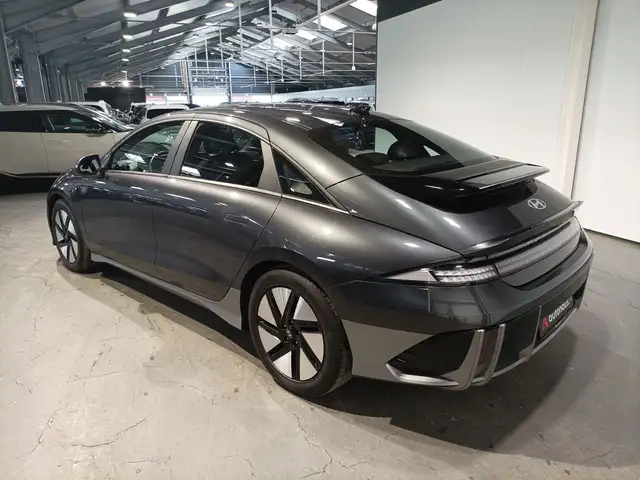 Hyundai Ioniq 6 view 4