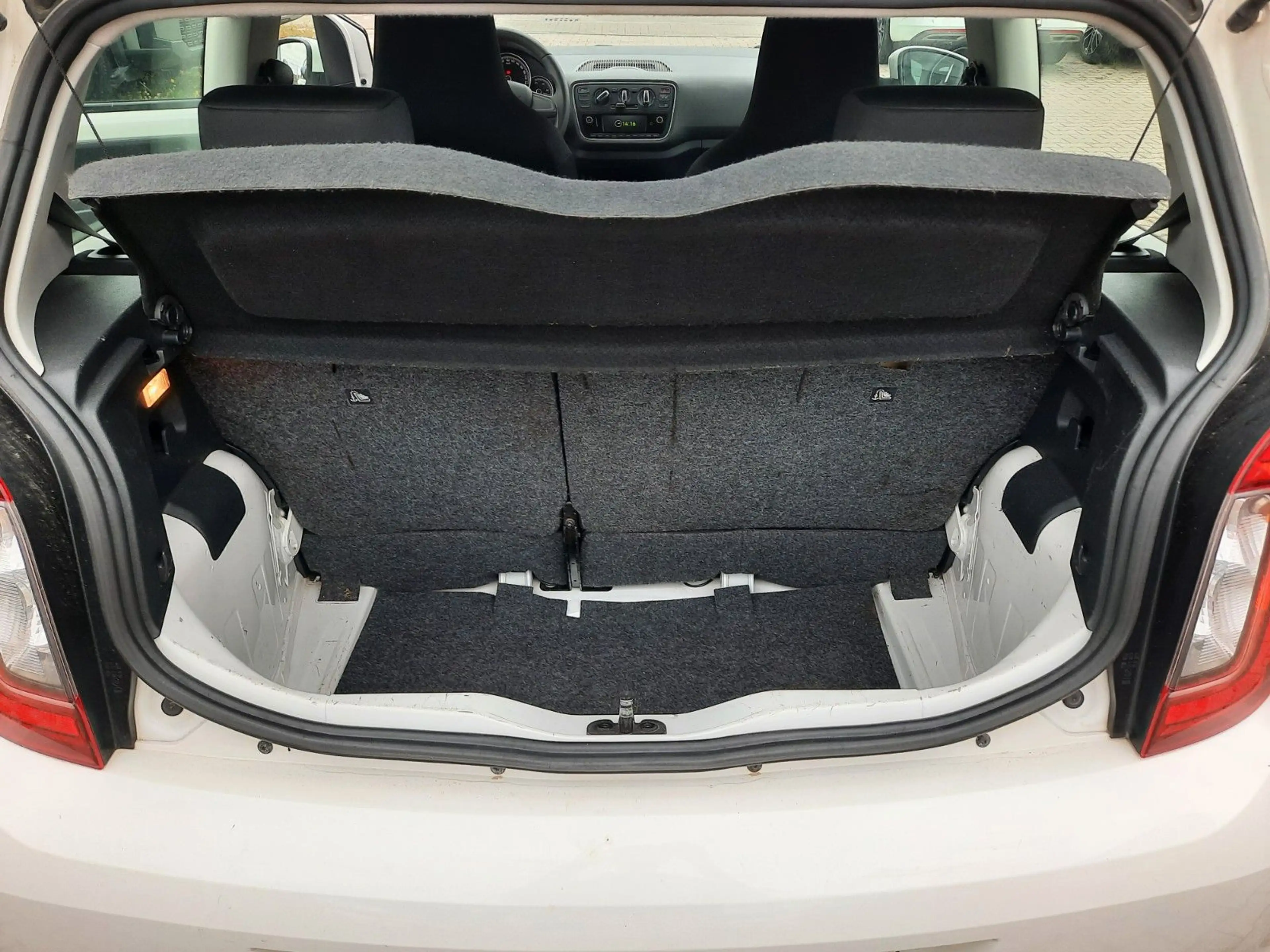 Skoda Citigo Ambition 1.0 Urban-Paket Allwetterreifen — photo 10