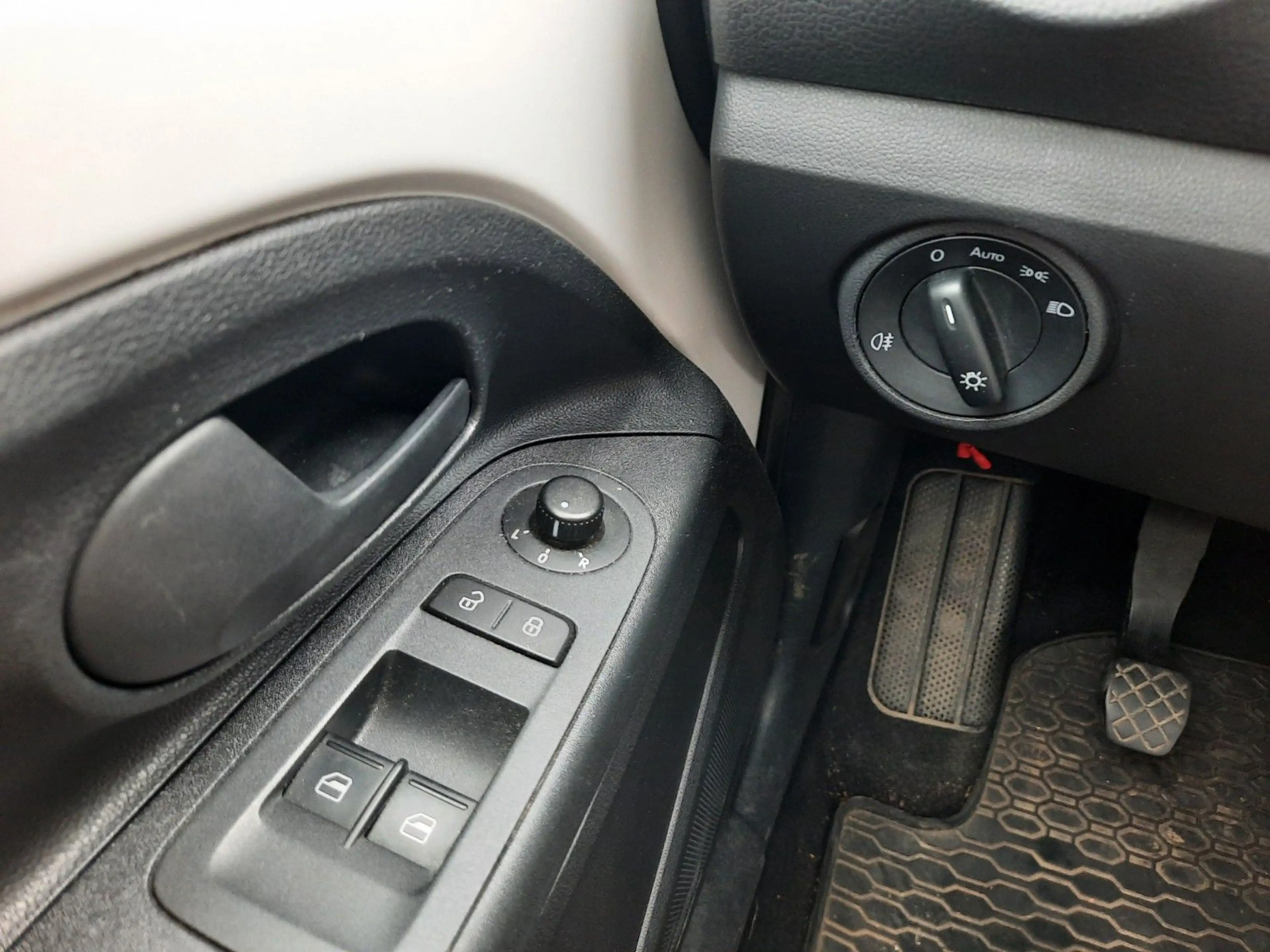 Skoda Citigo Ambition 1.0 Urban-Paket Allwetterreifen — photo 15