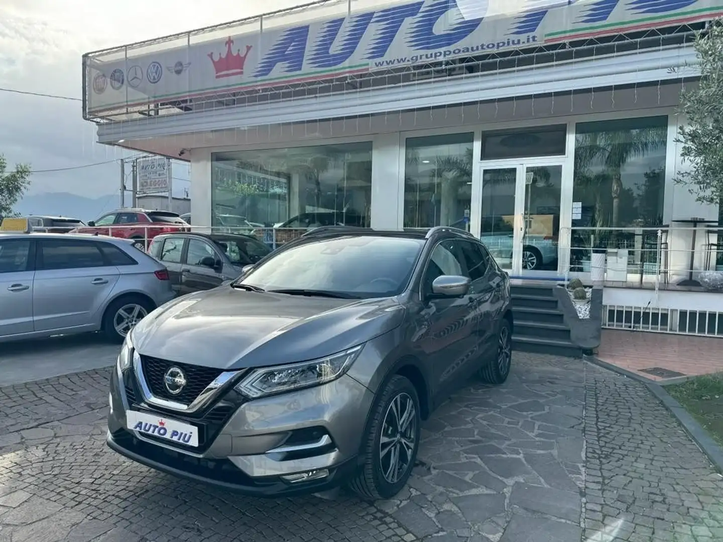 Nissan Qashqai KM 53000 MODELLO FULL OPTIONAL Grigio - 1